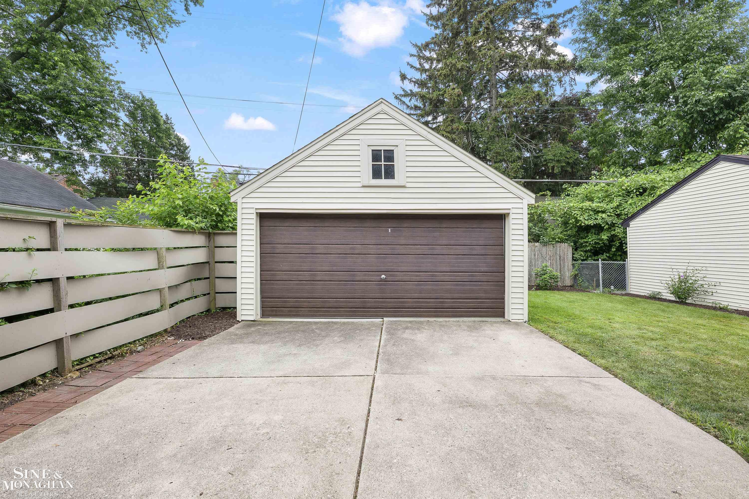 309 Merriweather Road