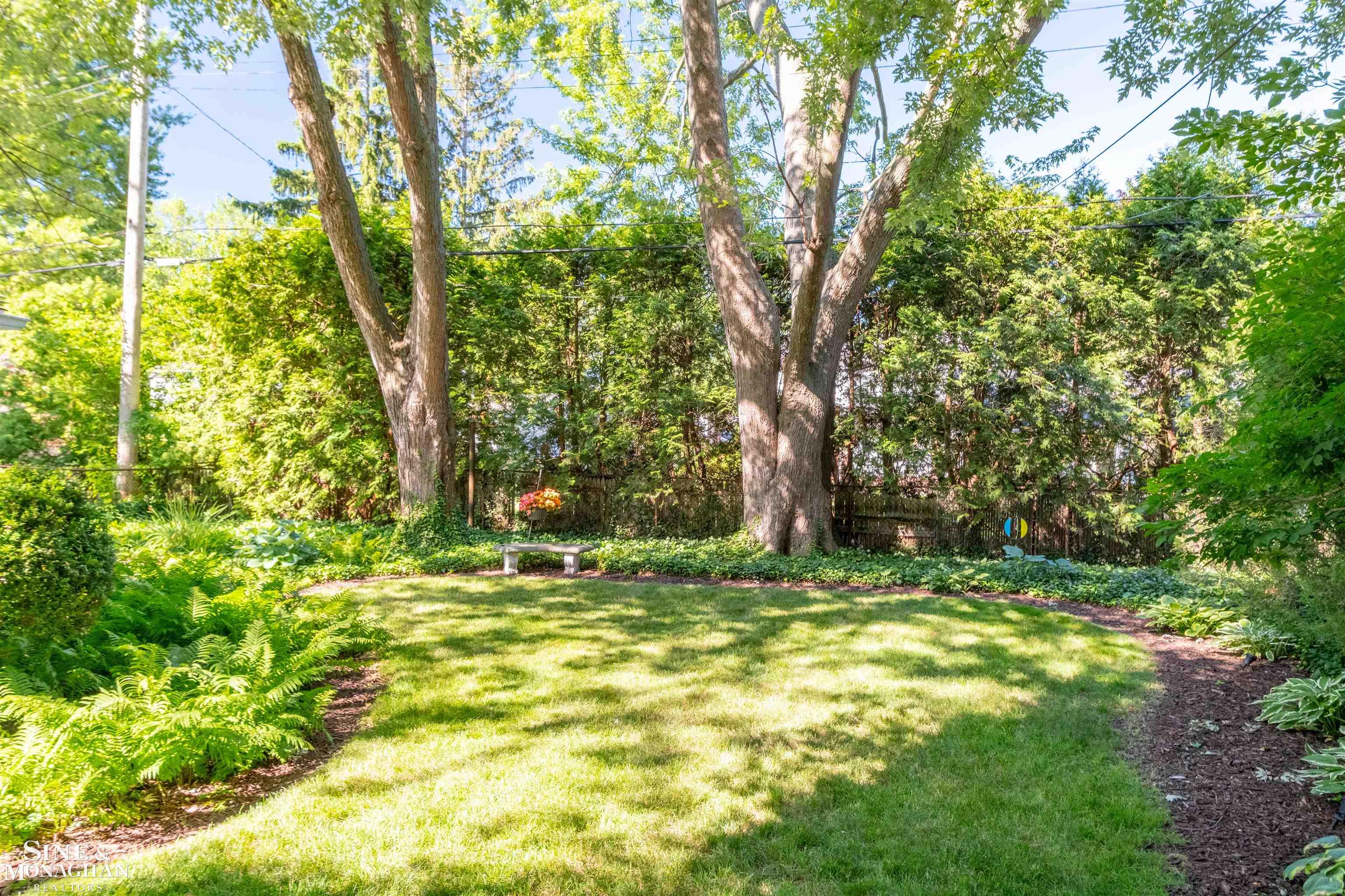 1021 Whittier Road
