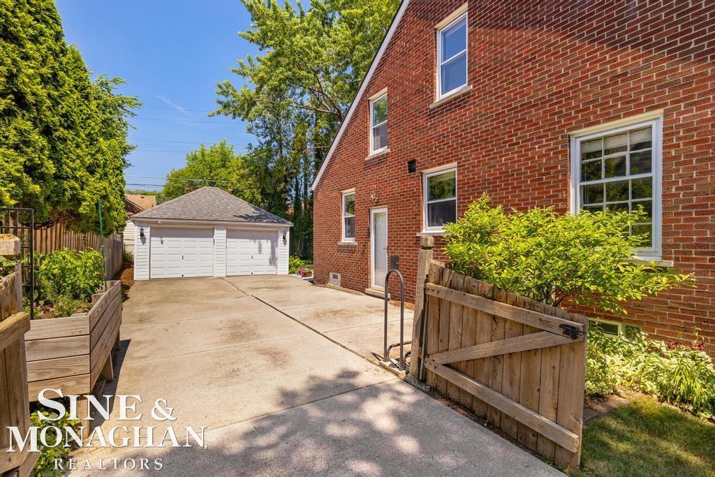 430 Touraine Road