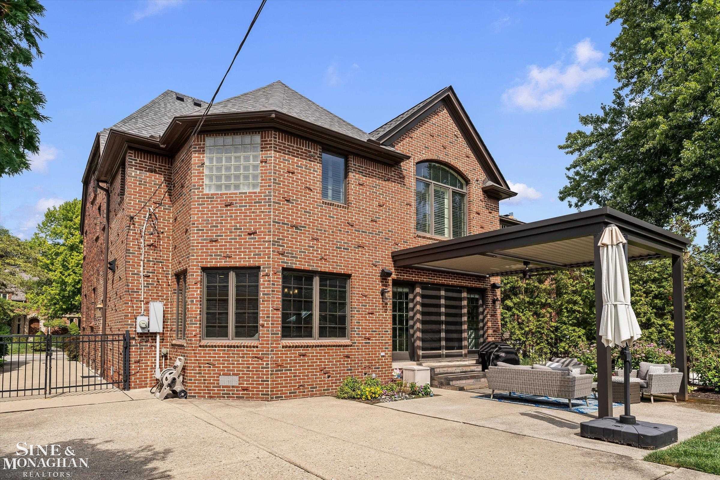 119 Moran Road
