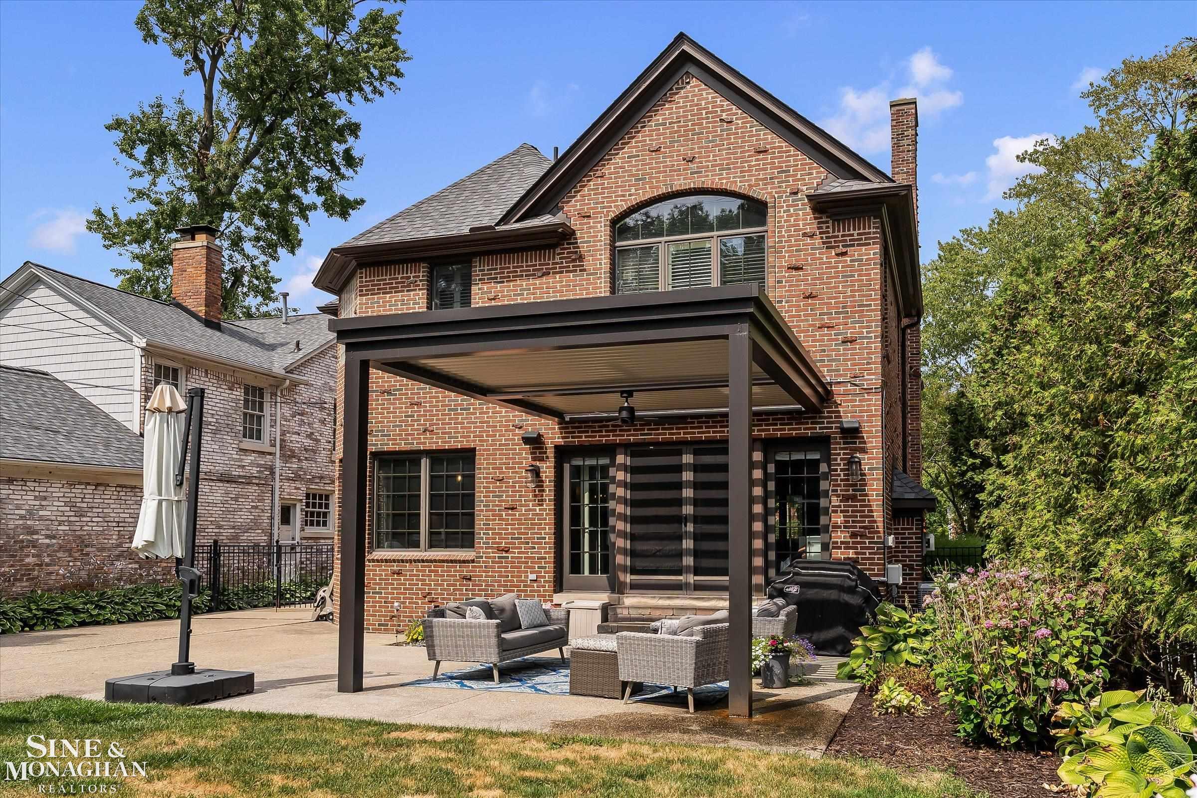 119 Moran Road