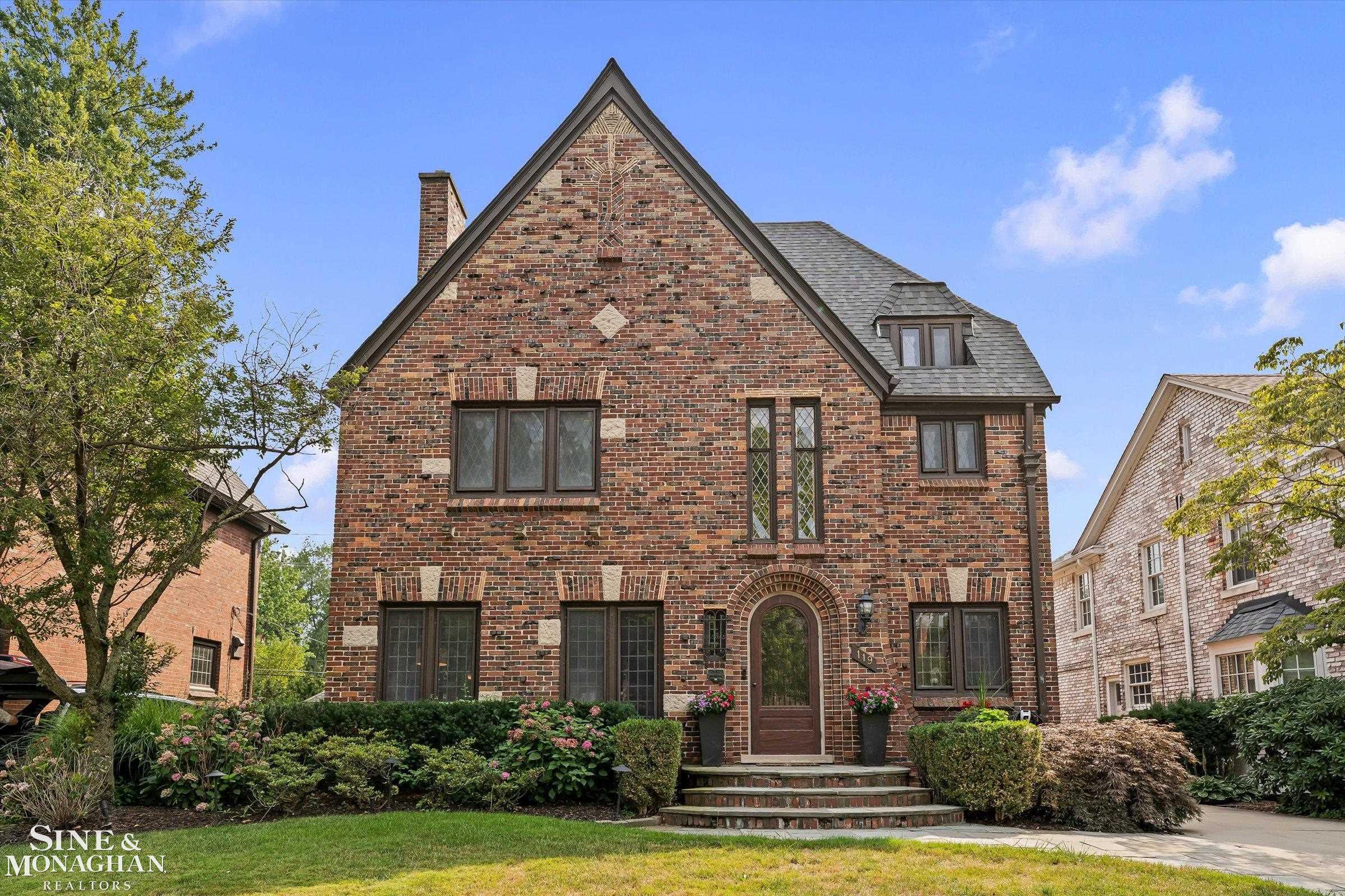 119 Moran Road