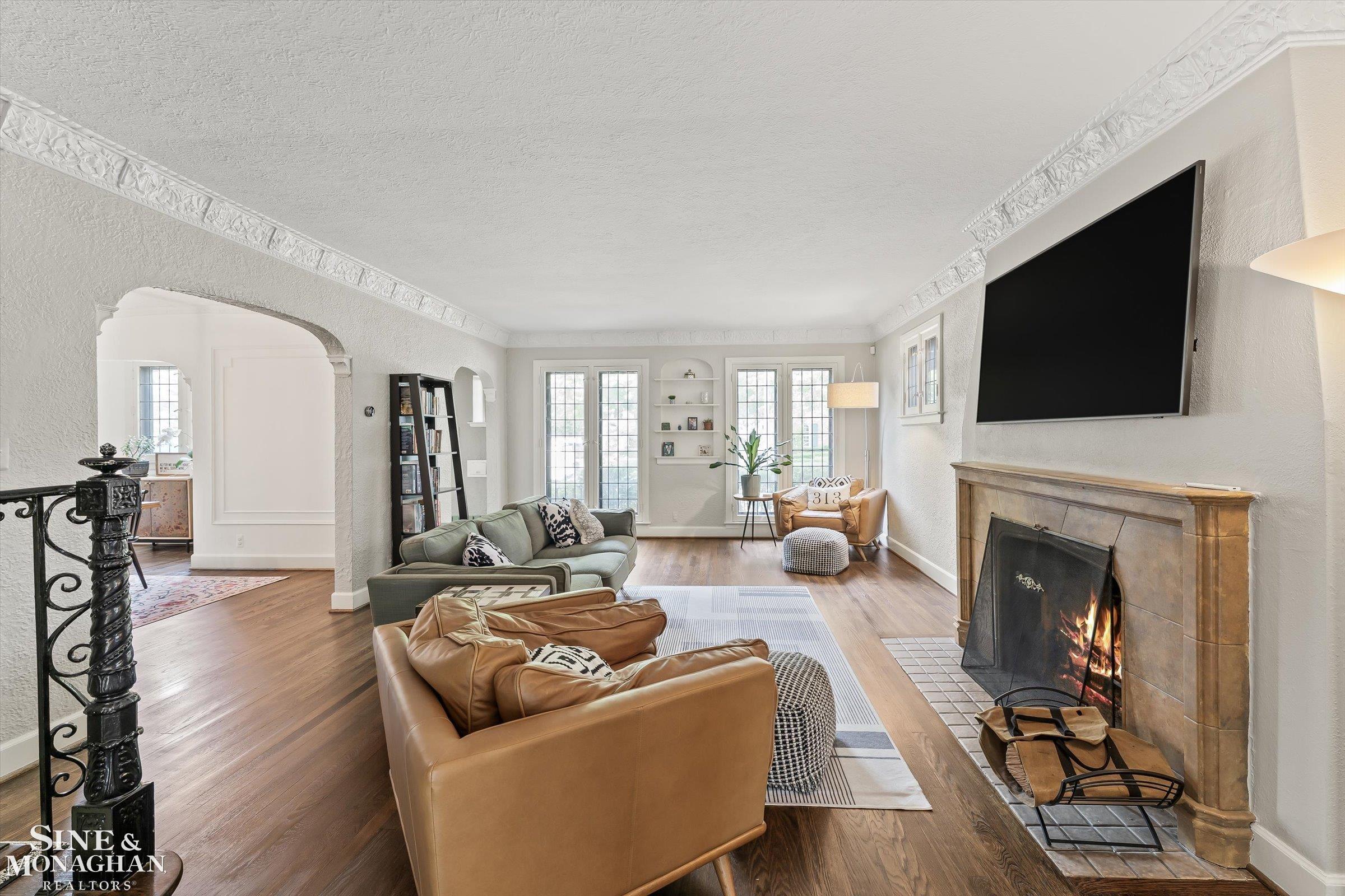 119 Moran Road