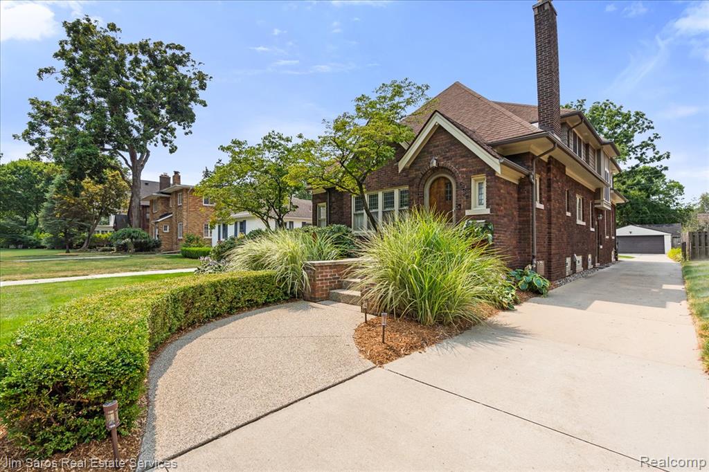 637 Washington Road