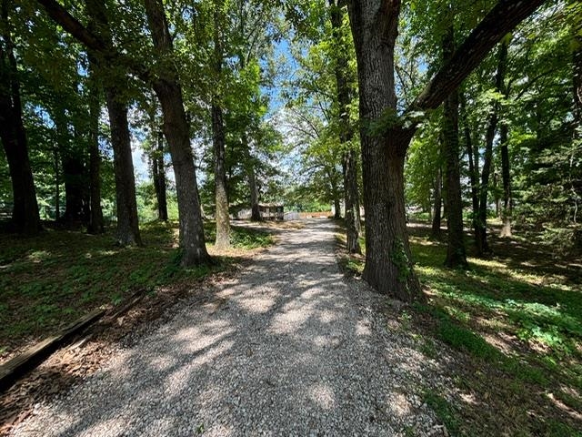 186 KINCAID DR