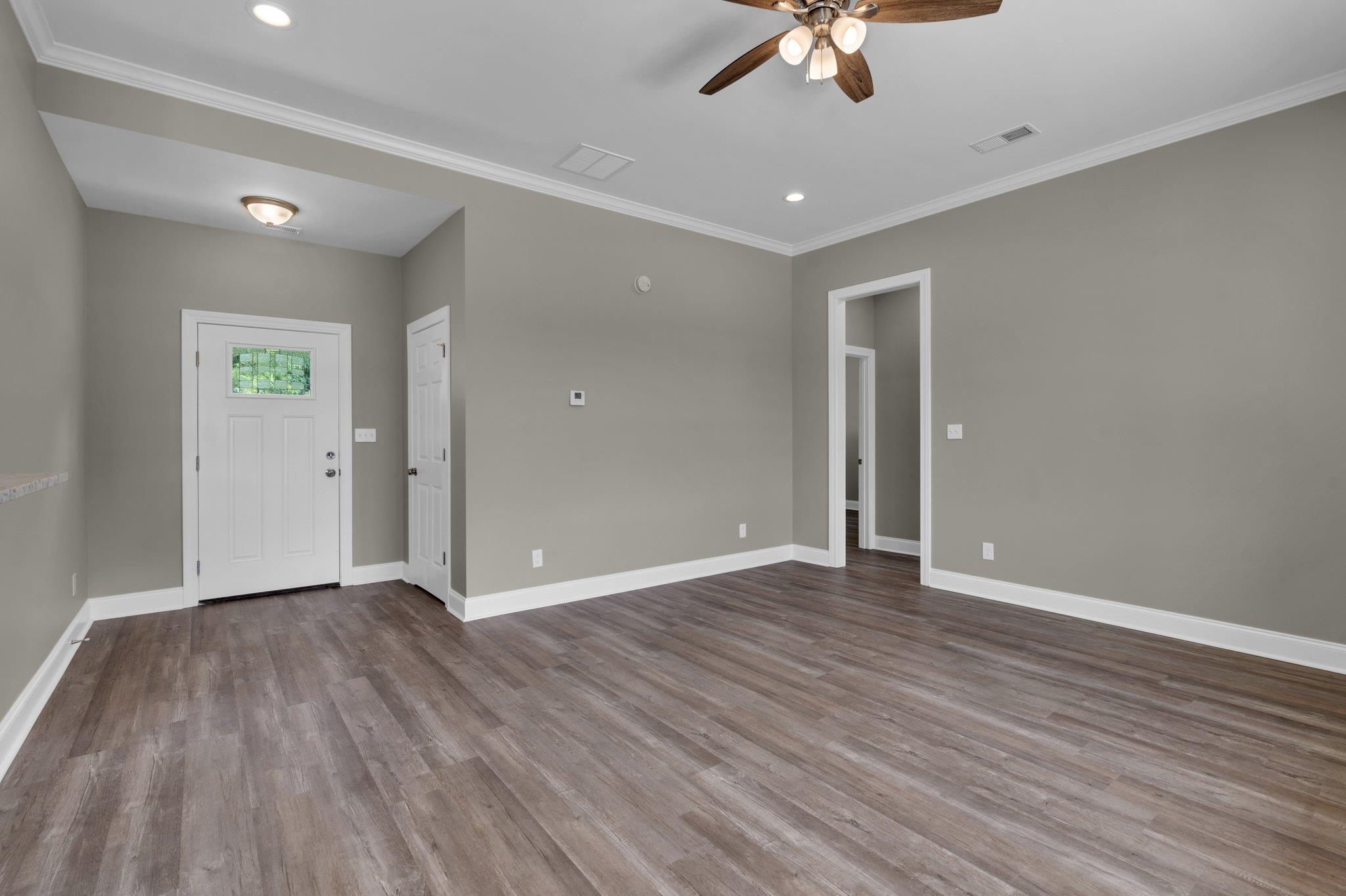 21 MABEL LN