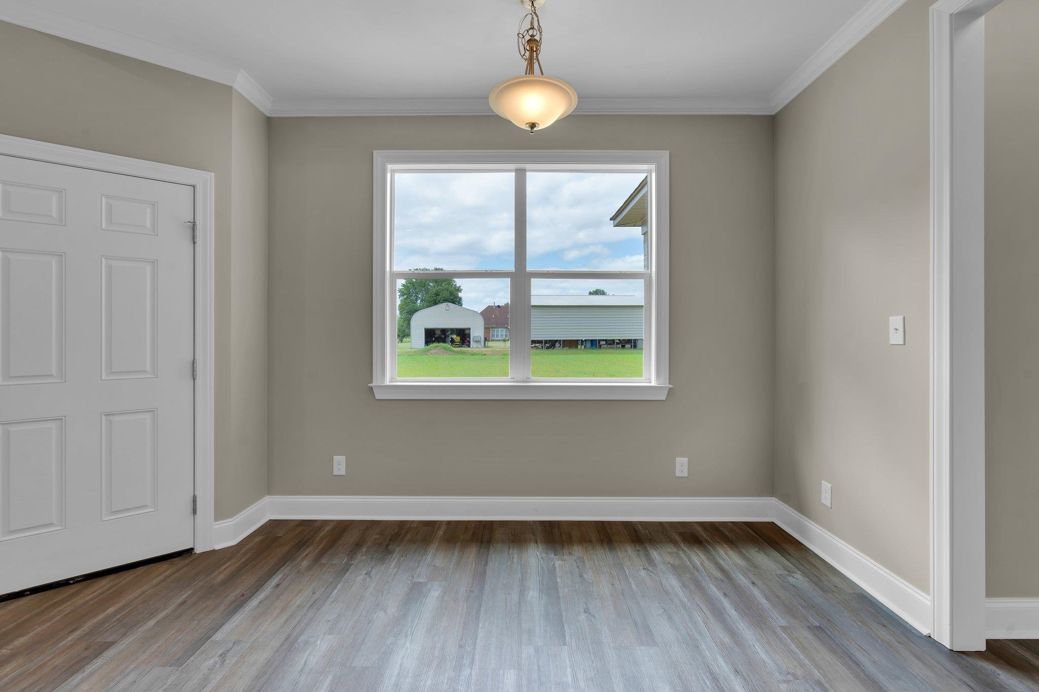 21 MABEL LN