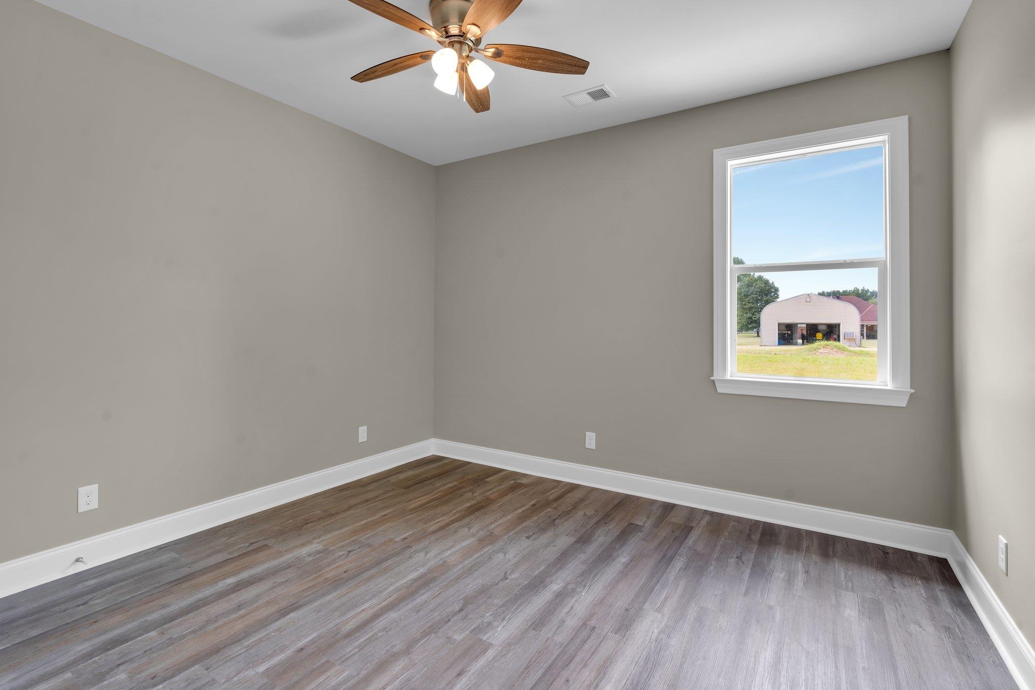 21 MABEL LN