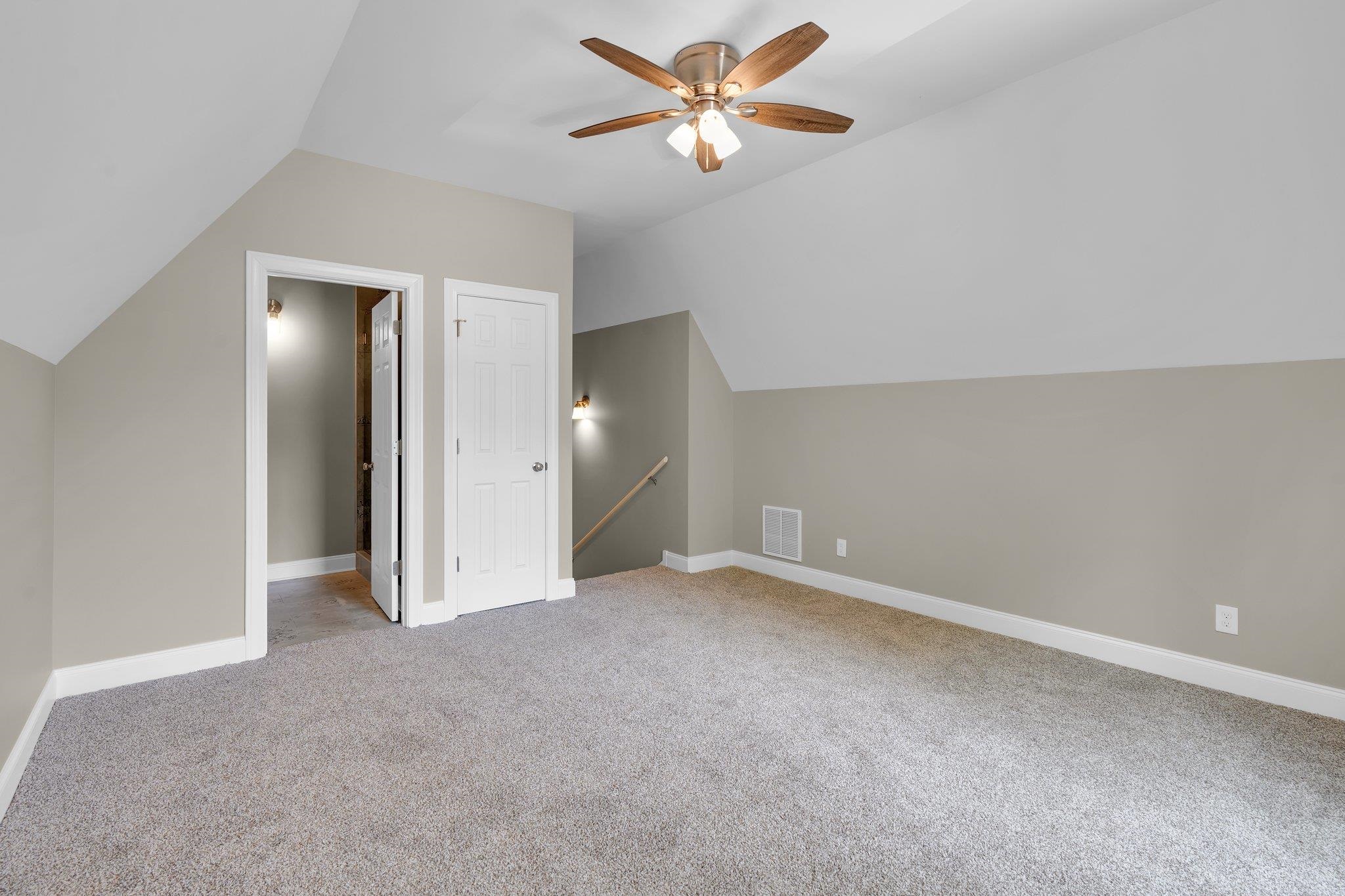 21 MABEL LN