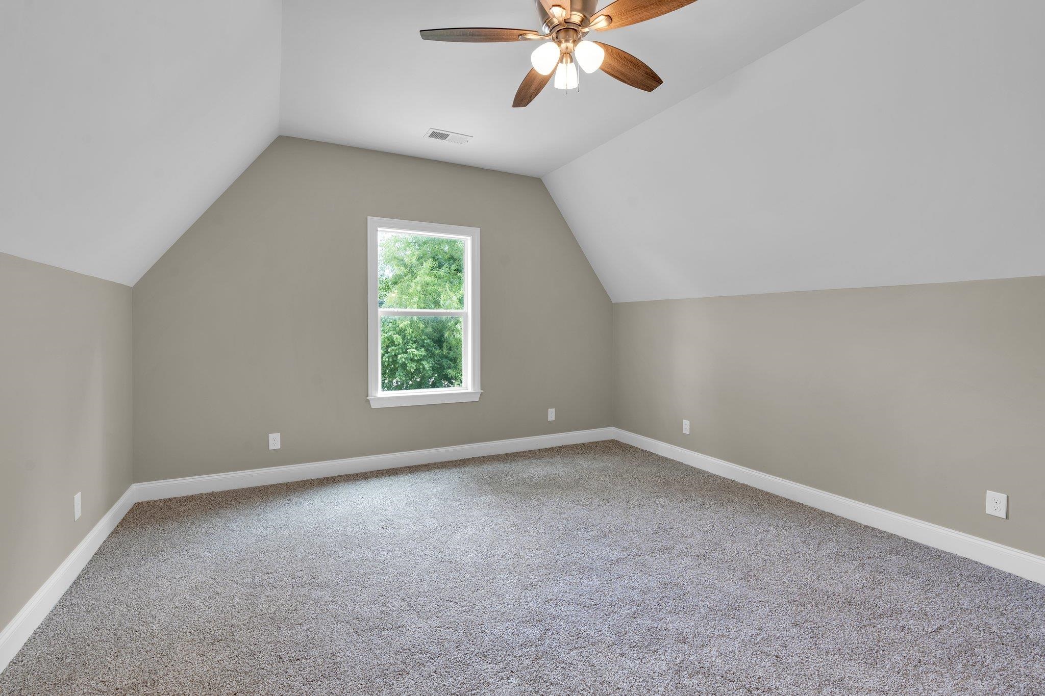 21 MABEL LN