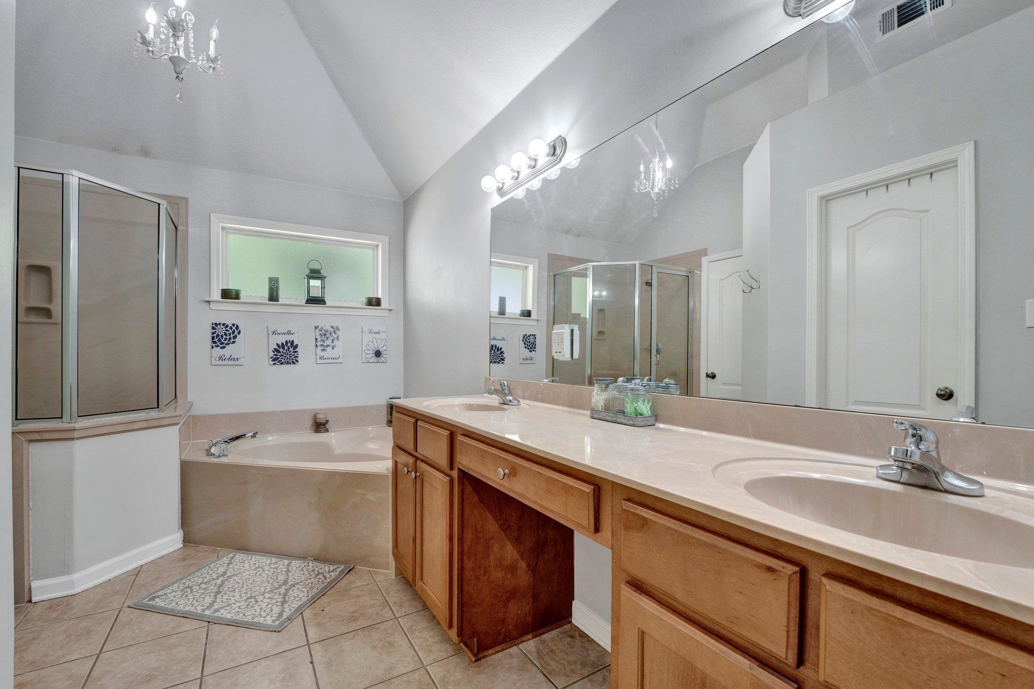 5390 HIDDEN MEADOWS DR