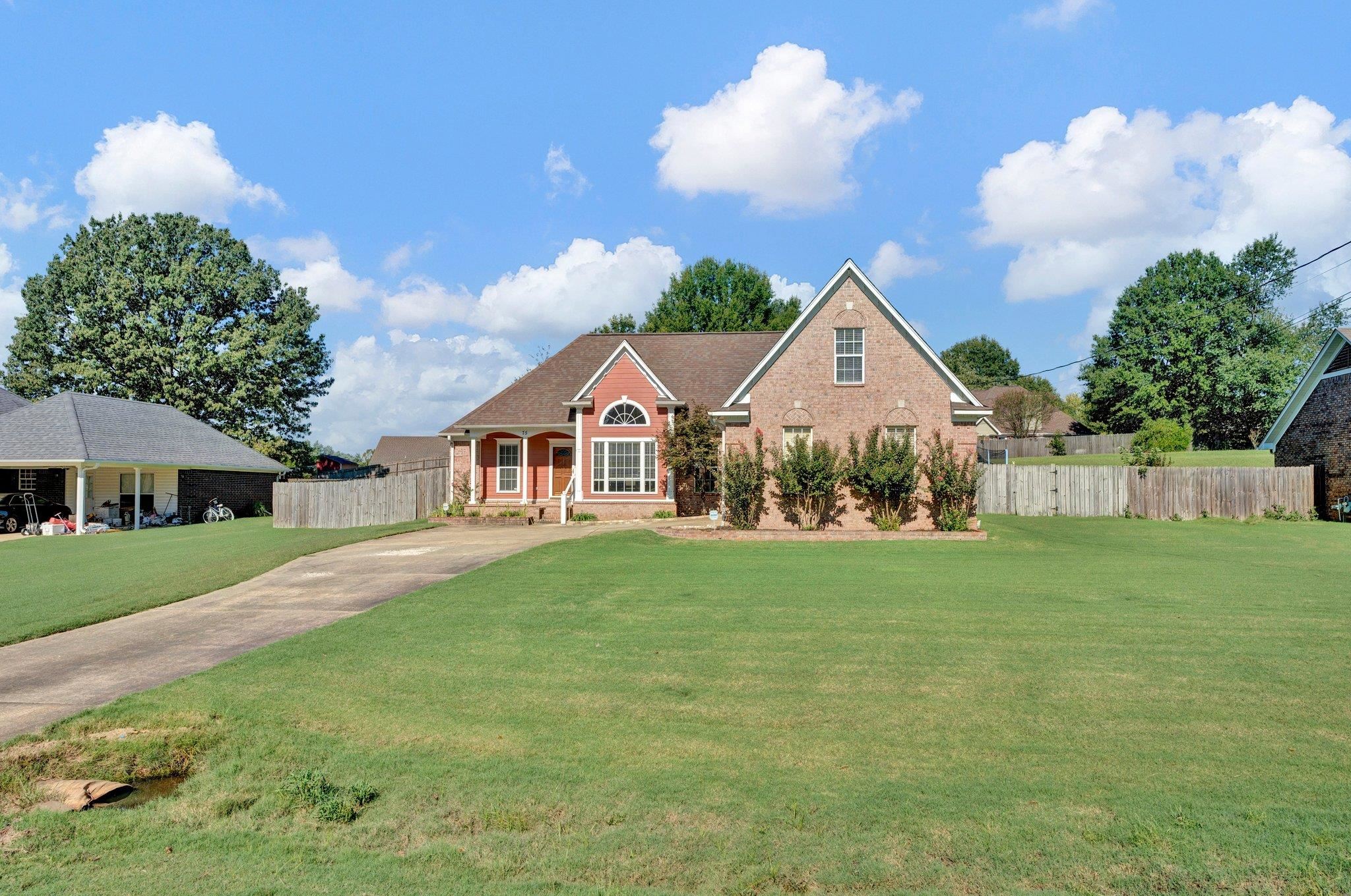 75 MABEL LN