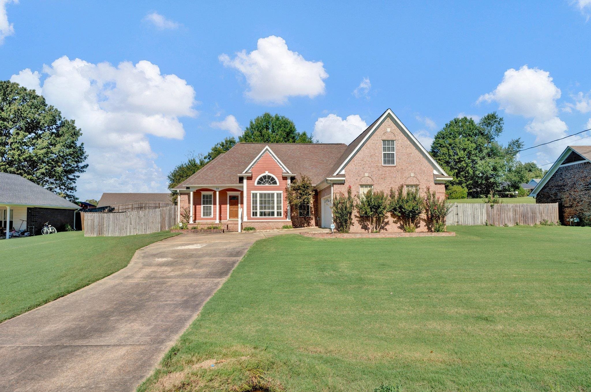 75 MABEL LN