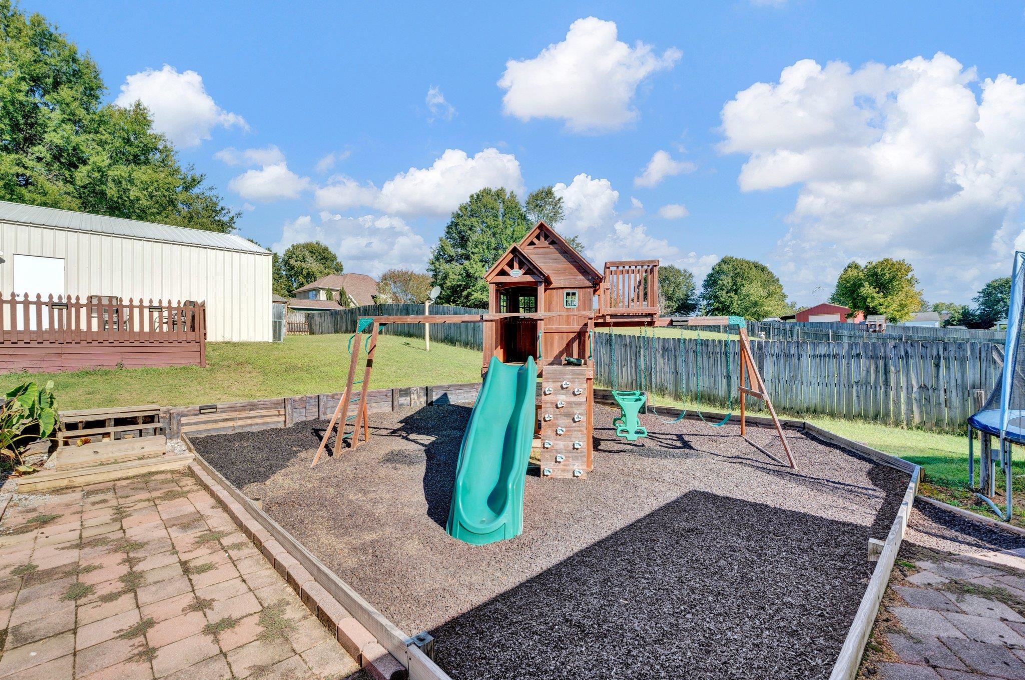 75 MABEL LN