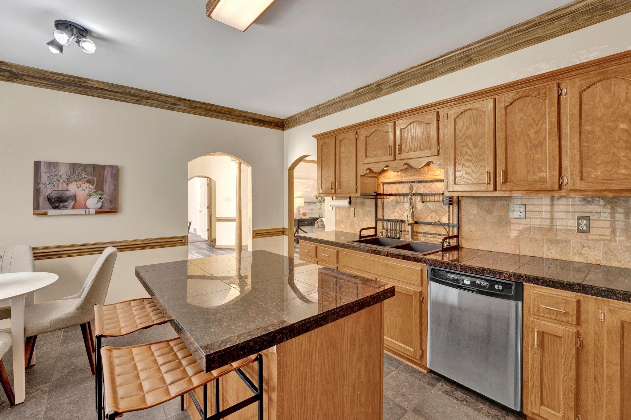 75 MABEL LN