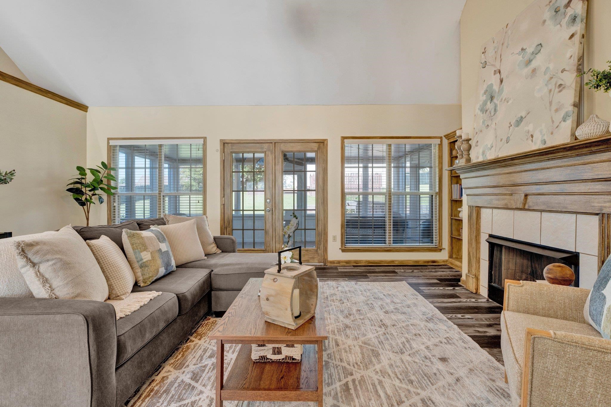 75 MABEL LN
