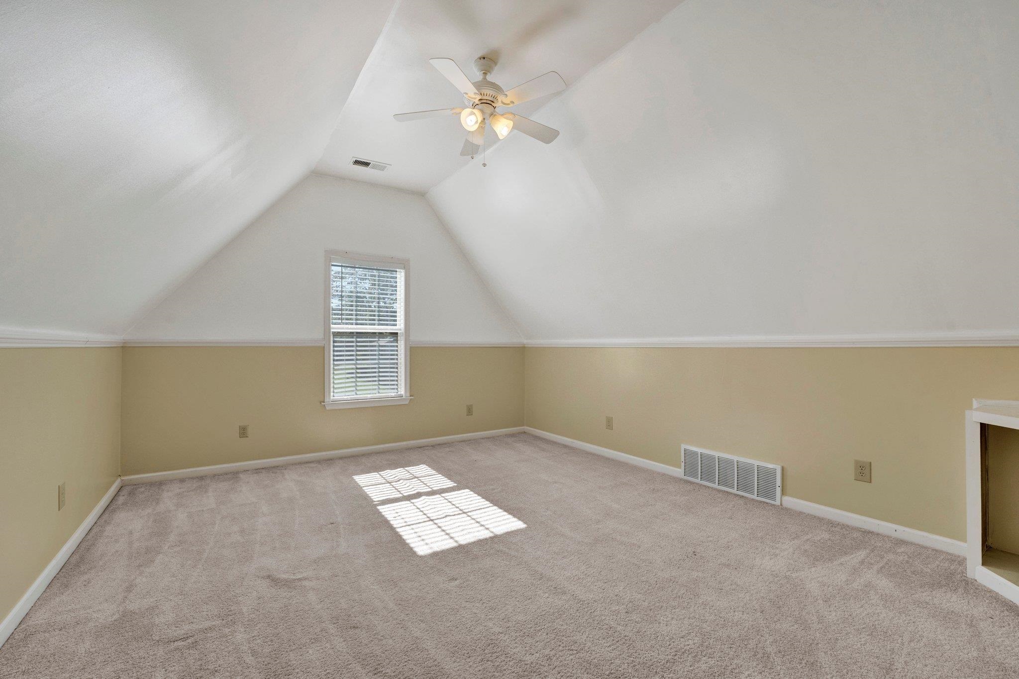 75 MABEL LN