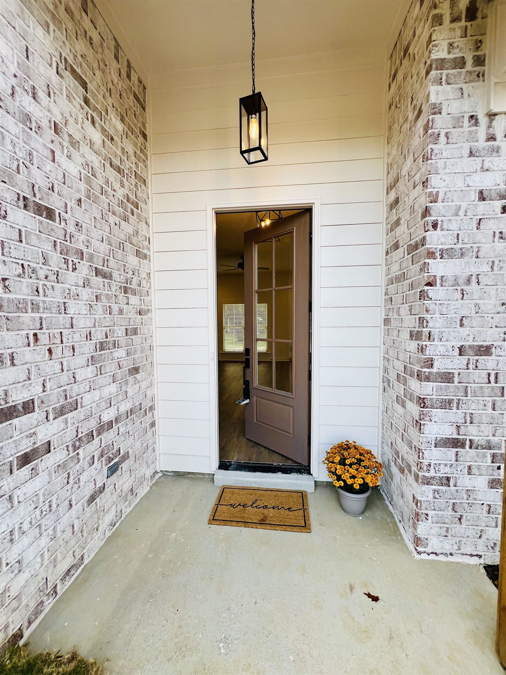 17 EDITH LN