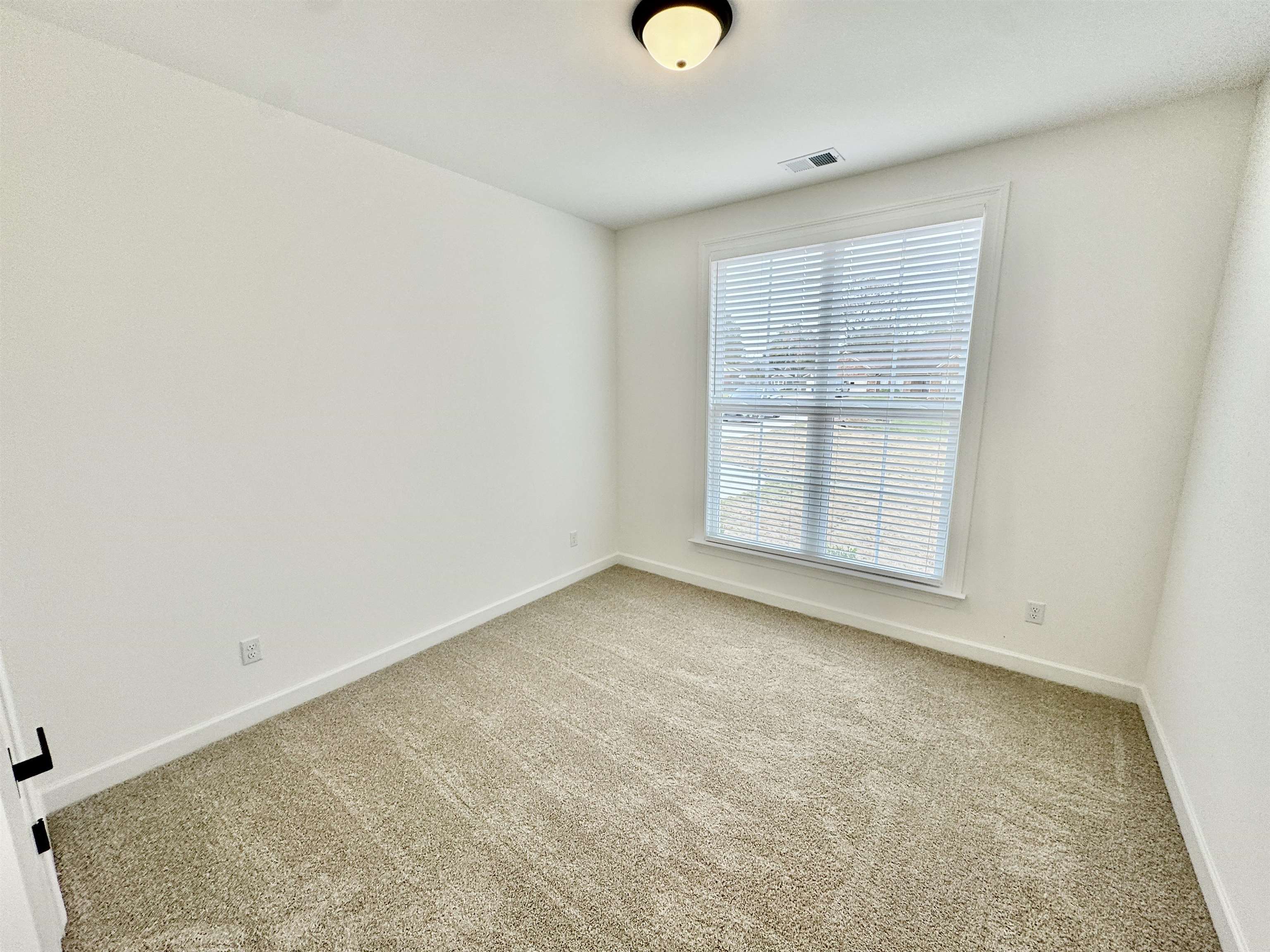 17 EDITH LN
