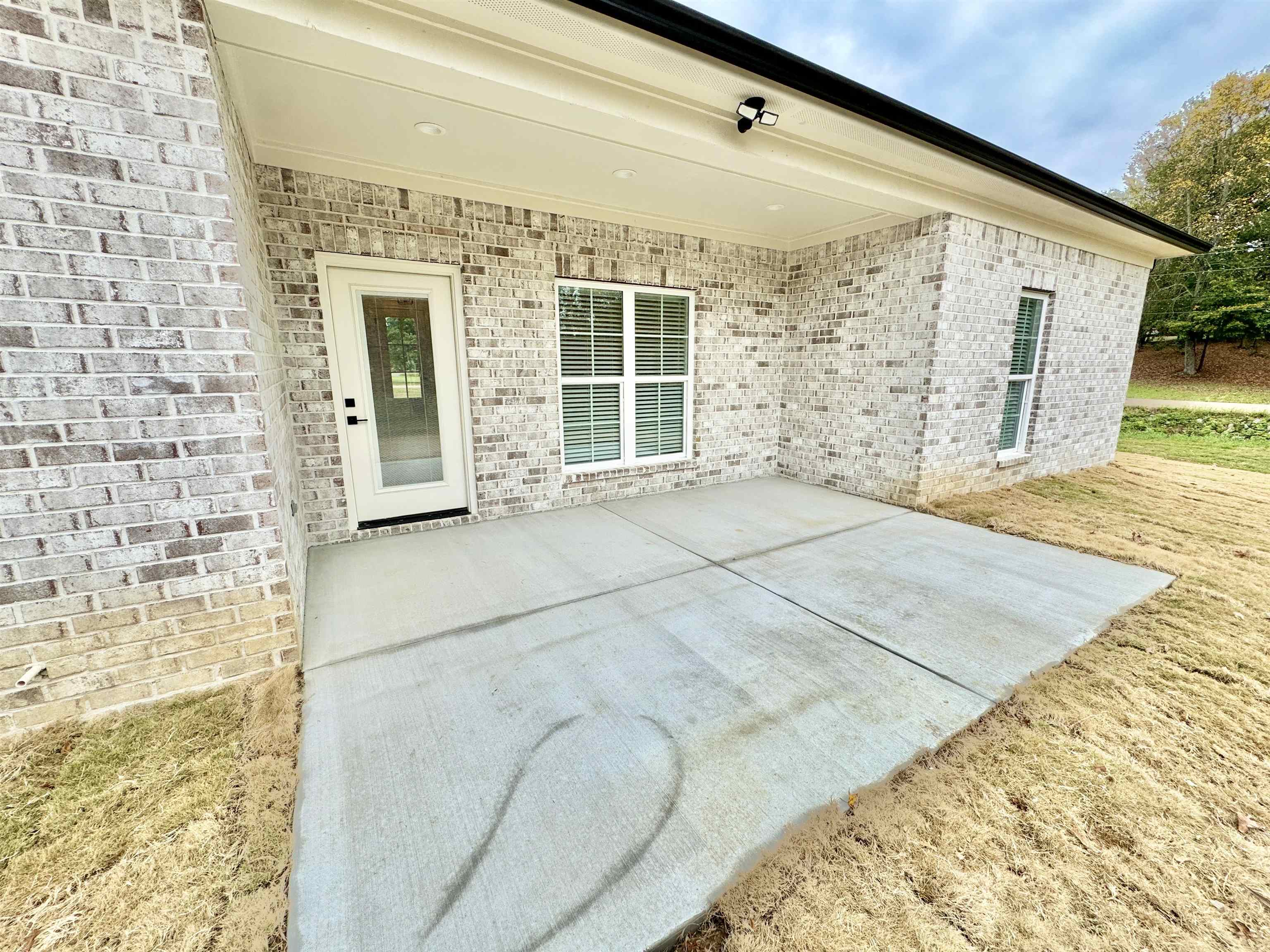 17 EDITH LN