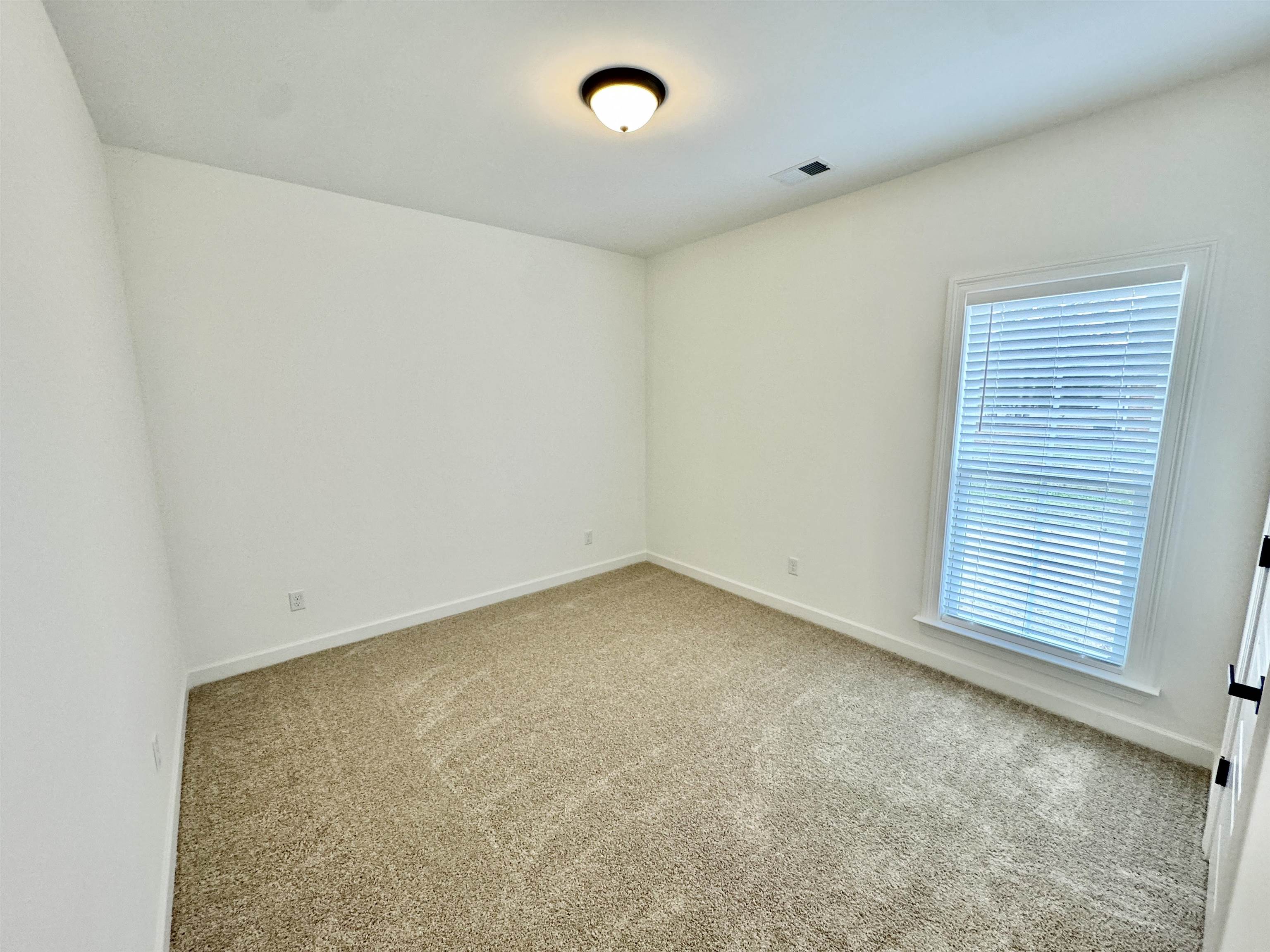17 EDITH LN