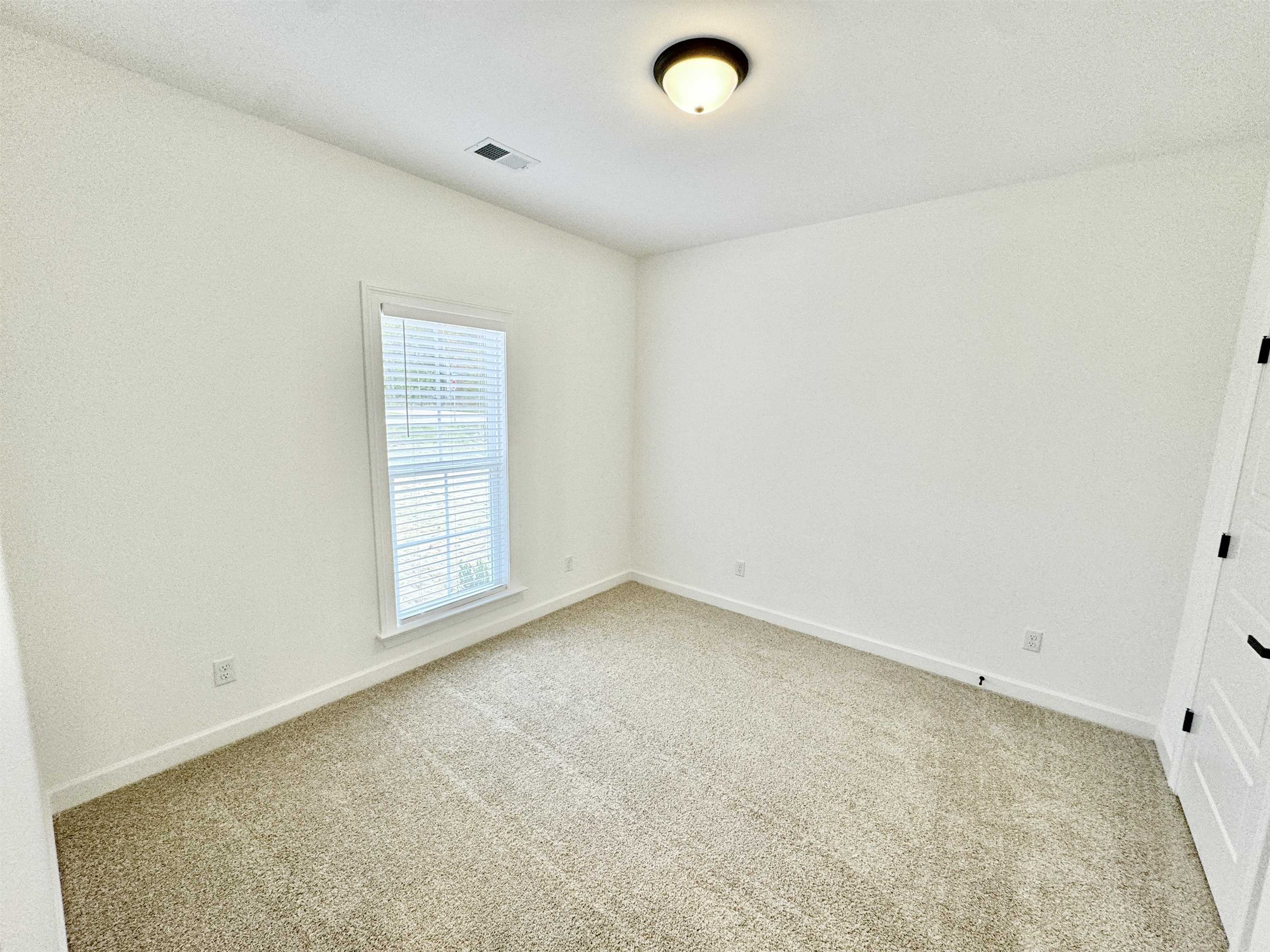 17 EDITH LN