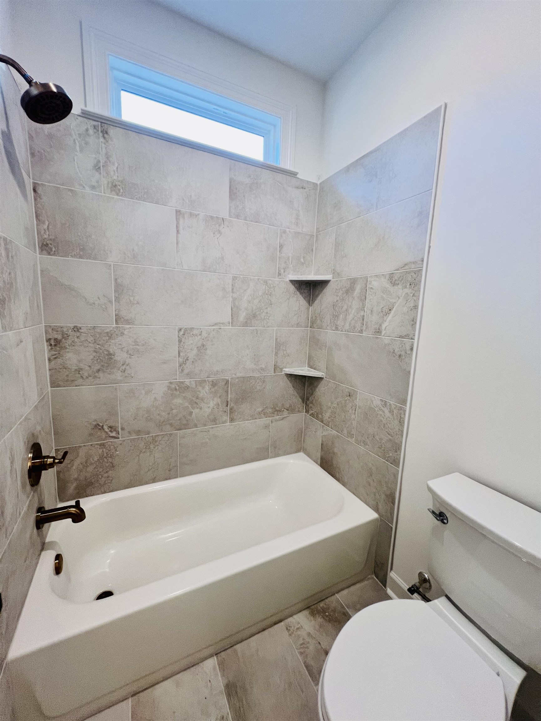 17 EDITH LN