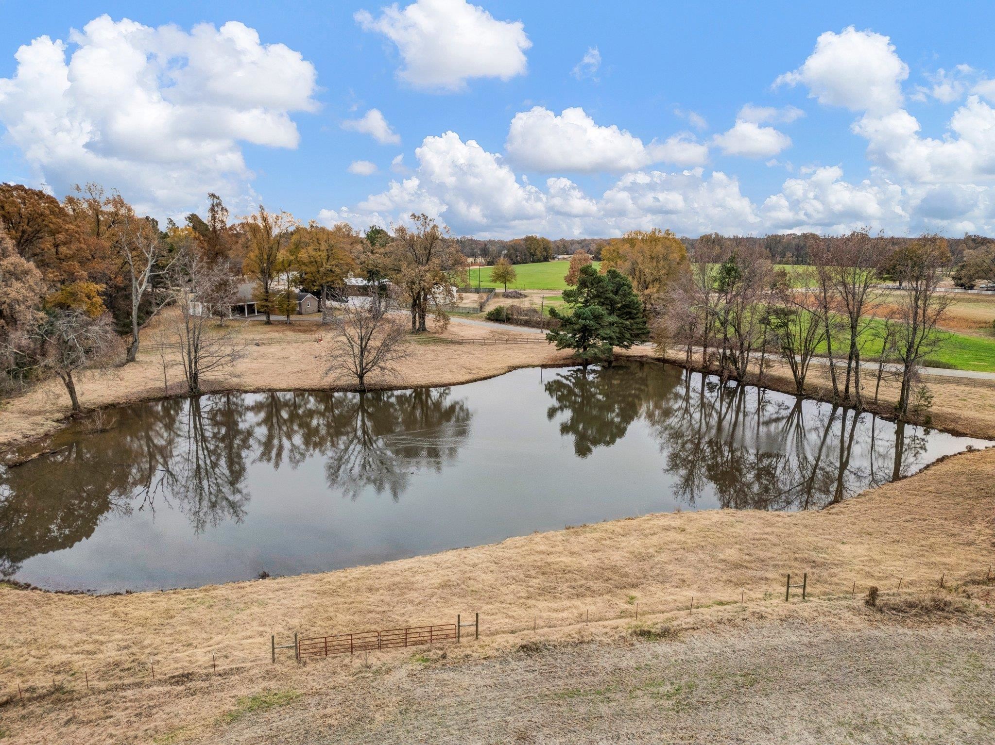1060 BEAVER CREEK RD