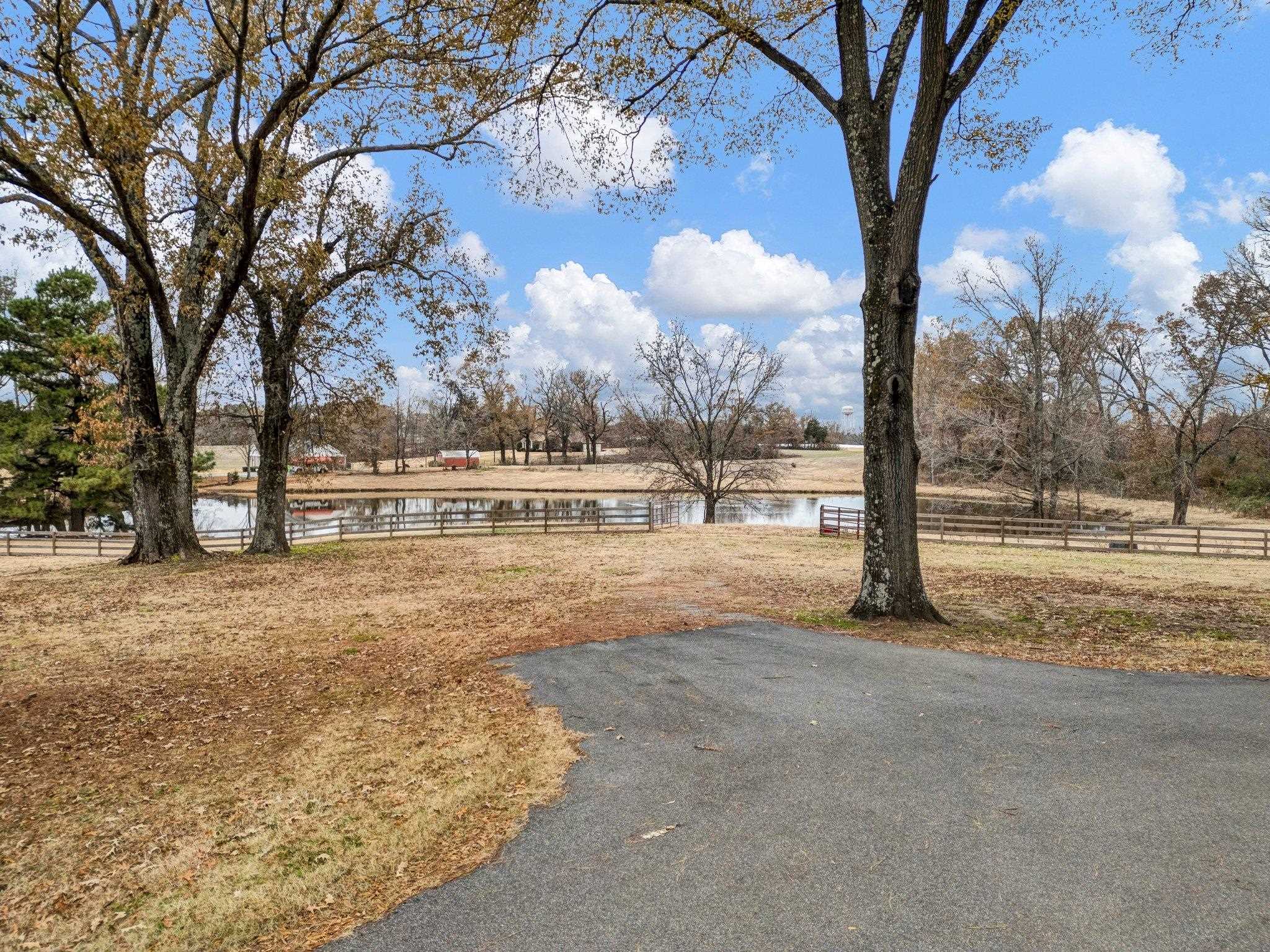 1060 BEAVER CREEK RD