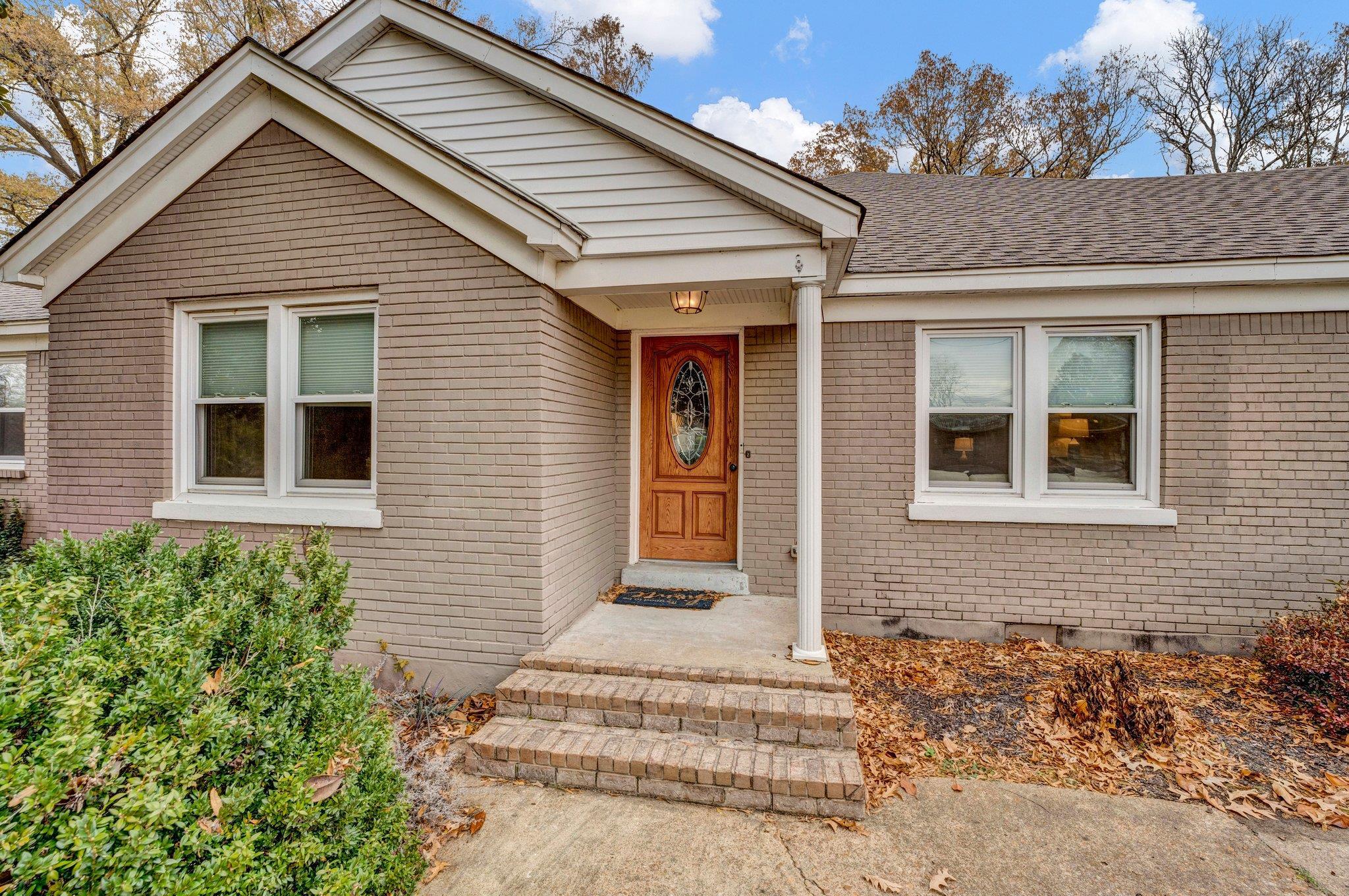 1060 BEAVER CREEK RD