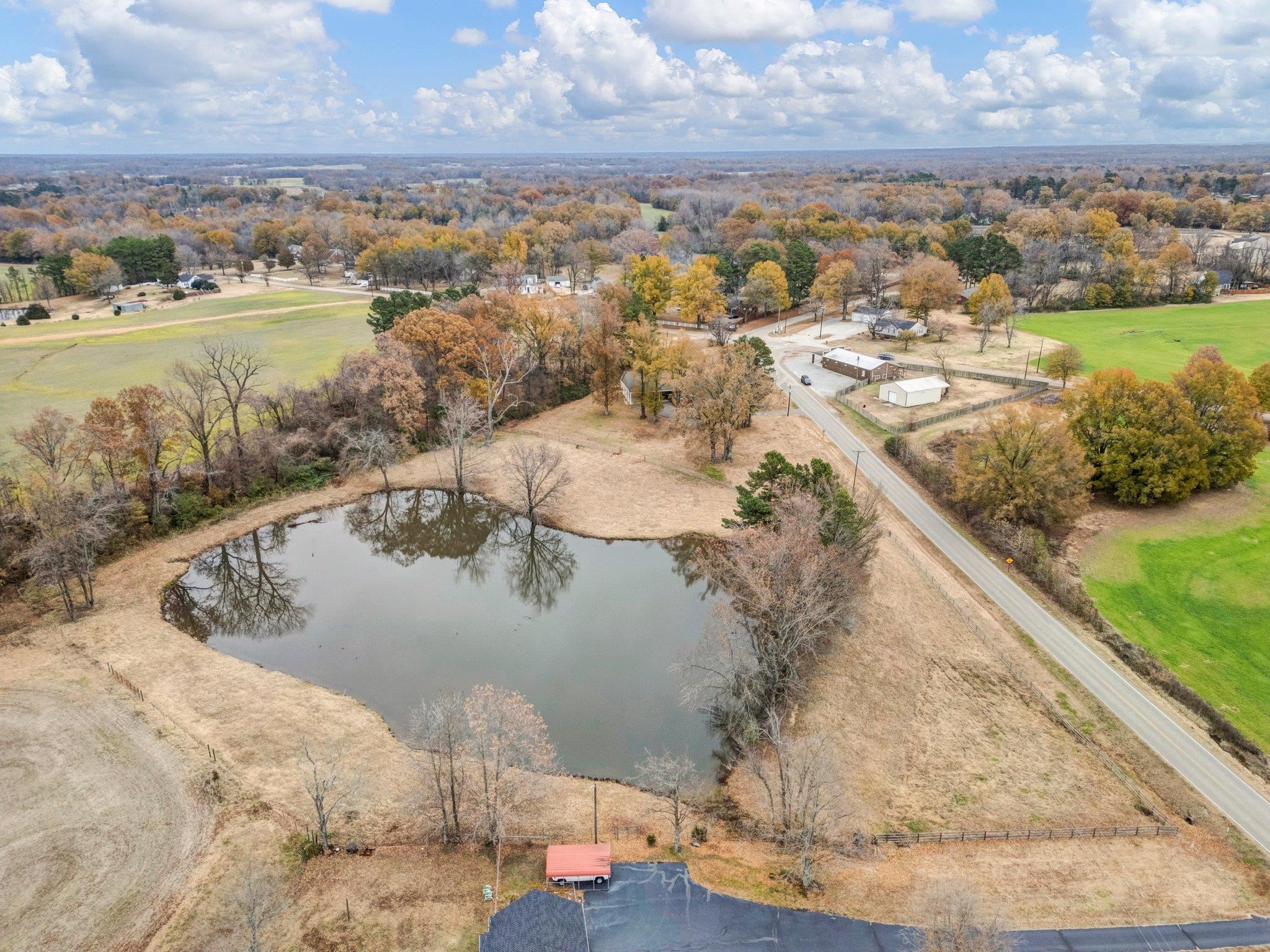 1060 BEAVER CREEK RD