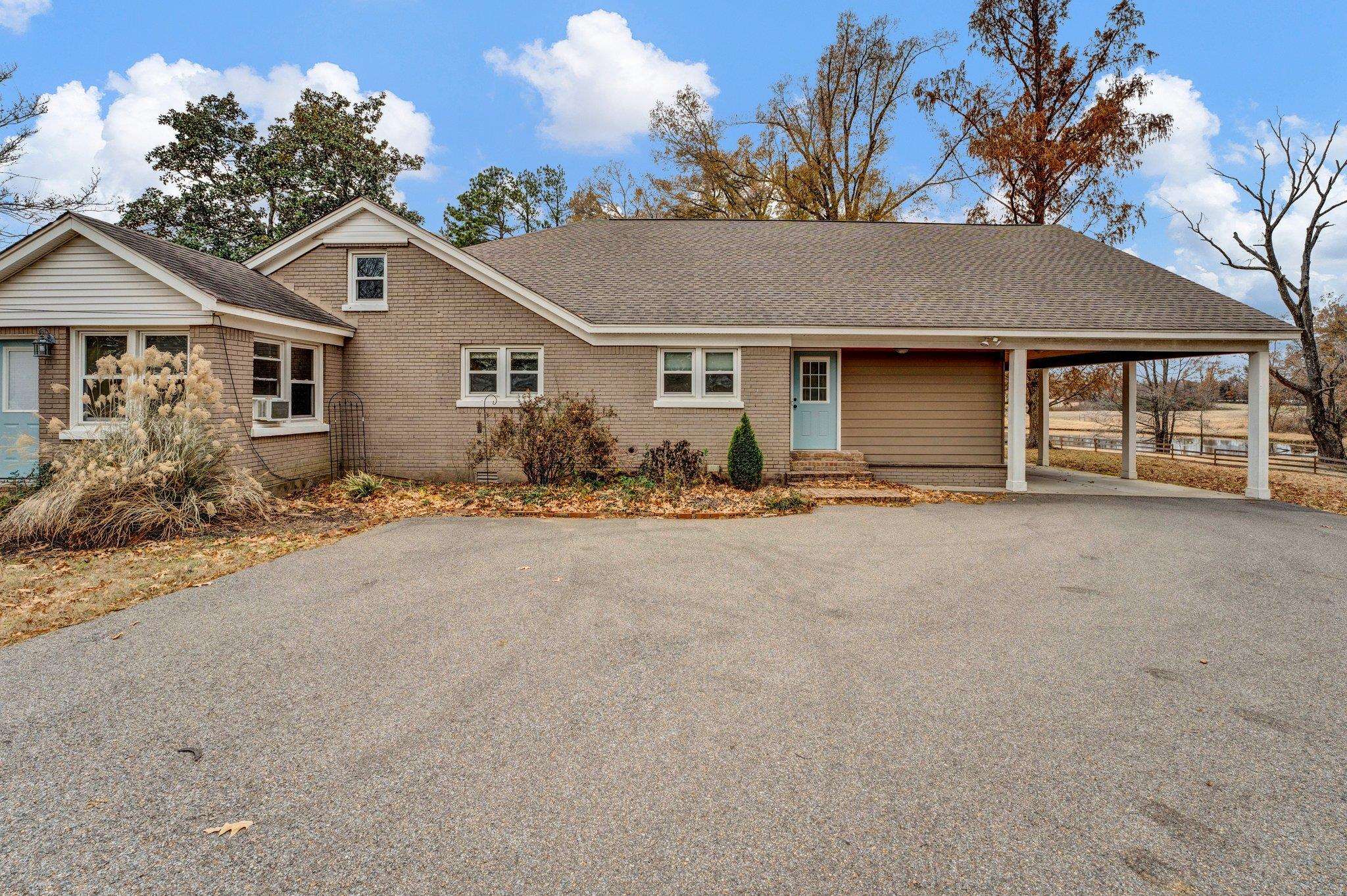 1060 BEAVER CREEK RD