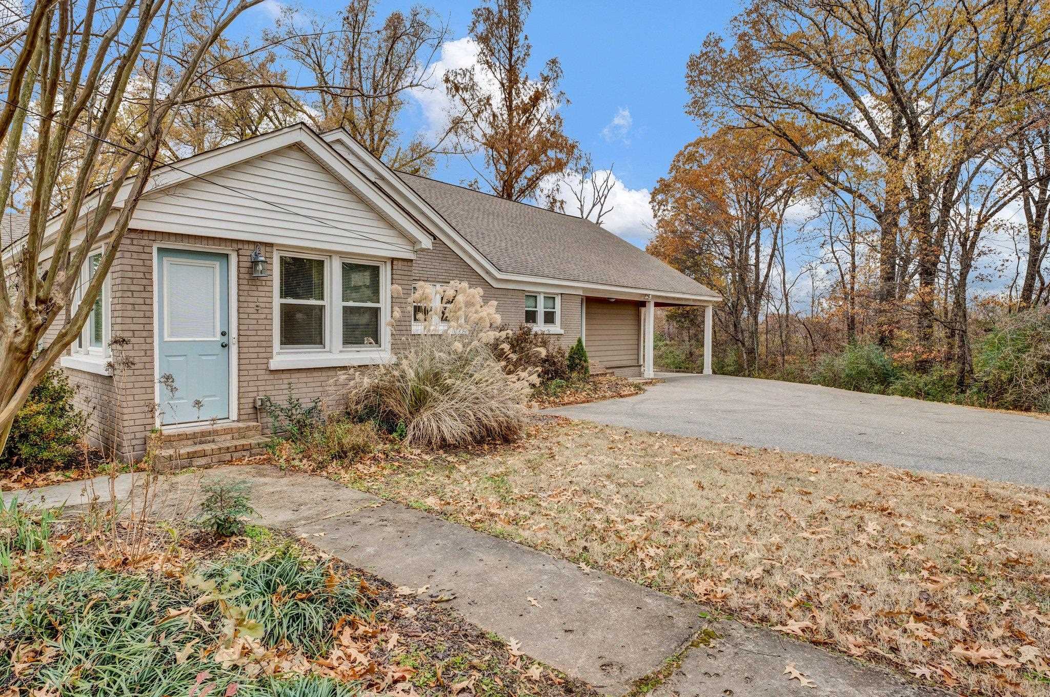 1060 BEAVER CREEK RD