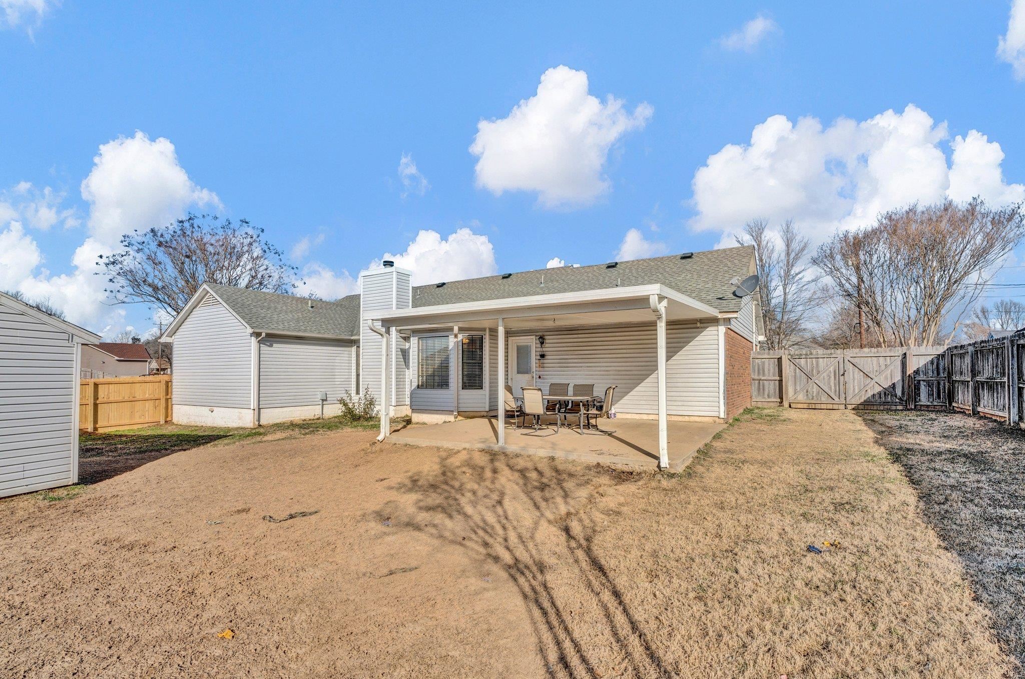 205 KATHLEEN DR