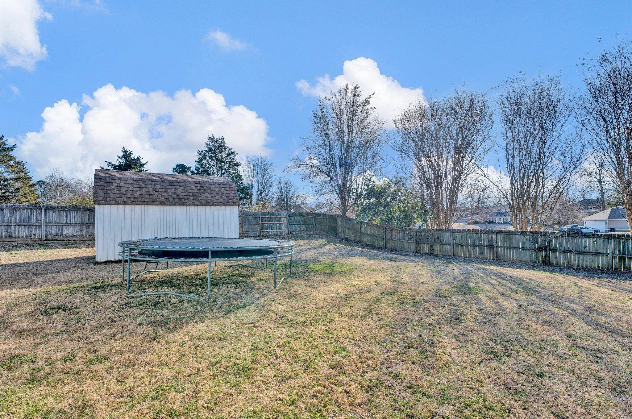 205 KATHLEEN DR