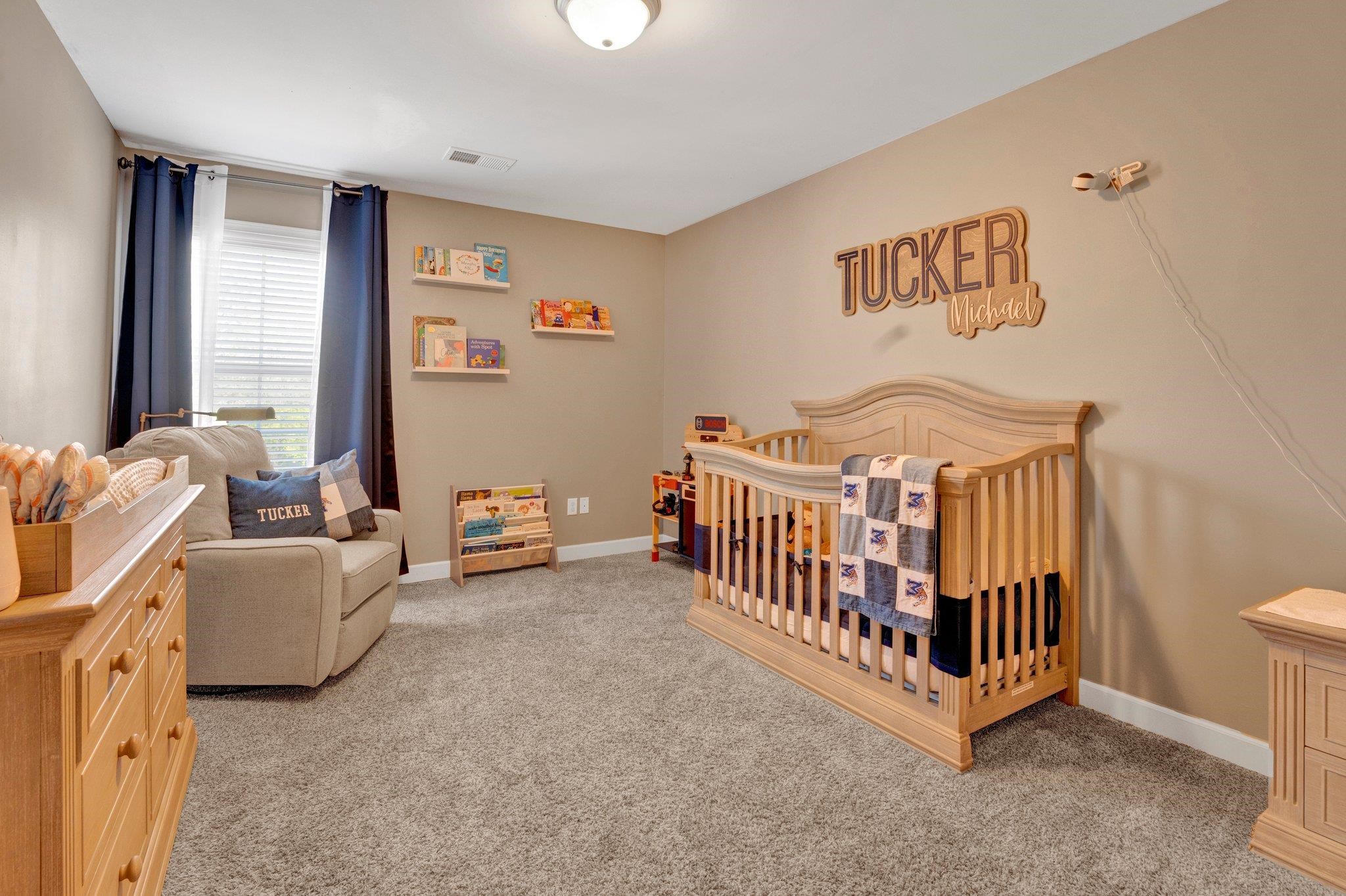 8886 VILLAGE CREEK DR