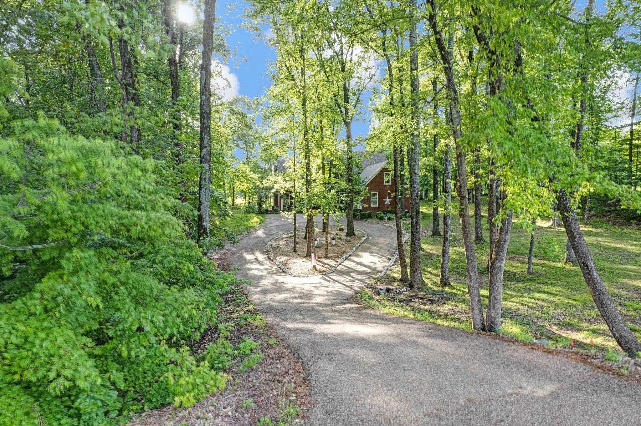 2261 INDIAN CREEK RD