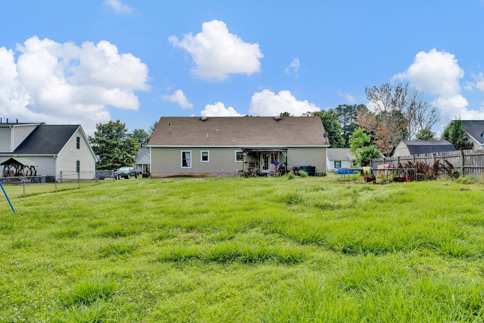 181 DONNA DR