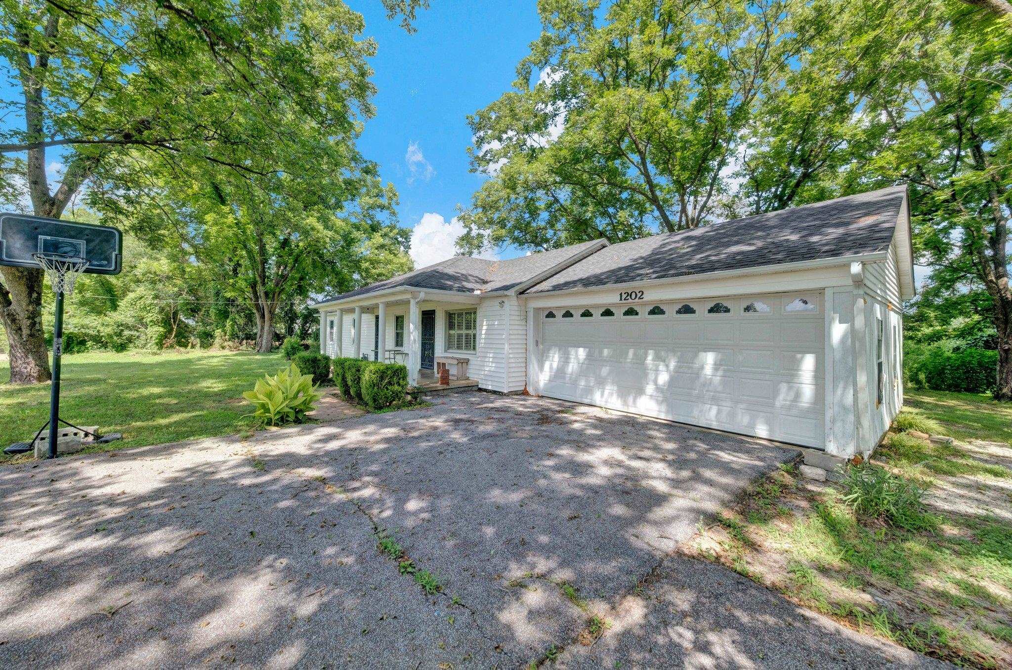 1202 BUCKSNORT RD