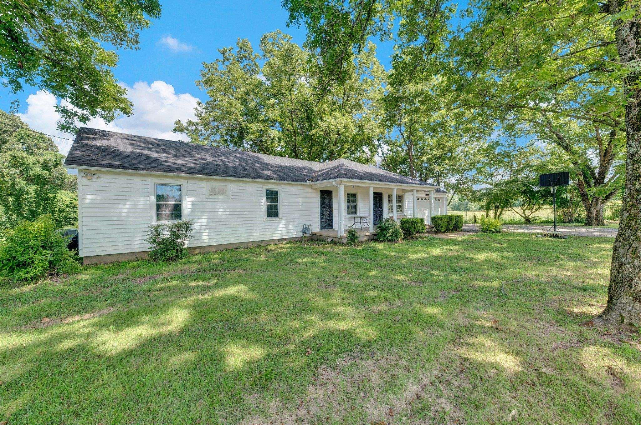 1202 BUCKSNORT RD