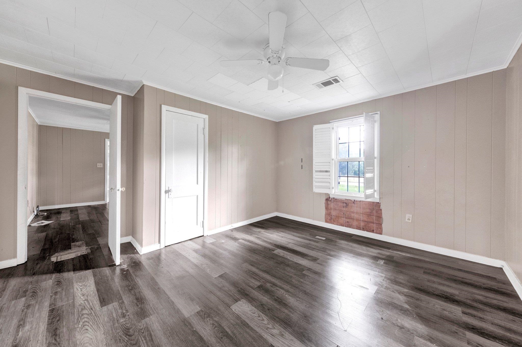1202 BUCKSNORT RD