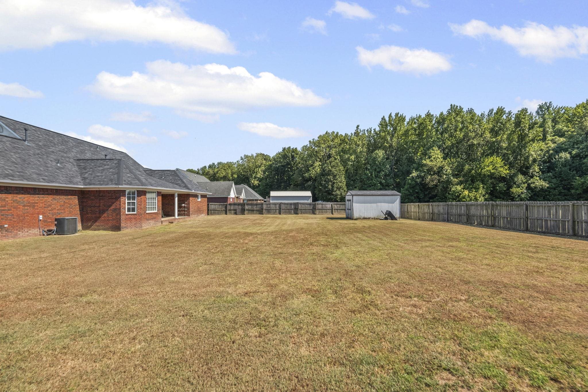512 KEARNS CIR