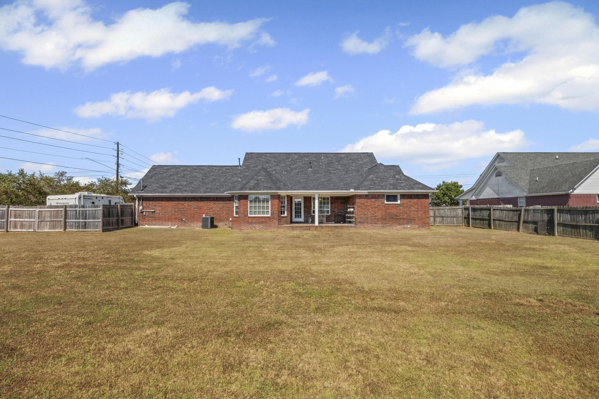 512 KEARNS CIR