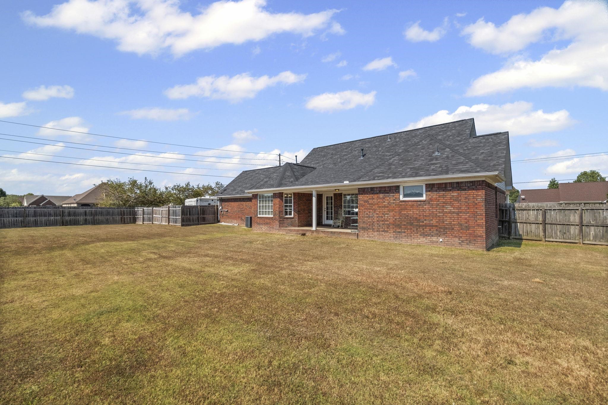 512 KEARNS CIR