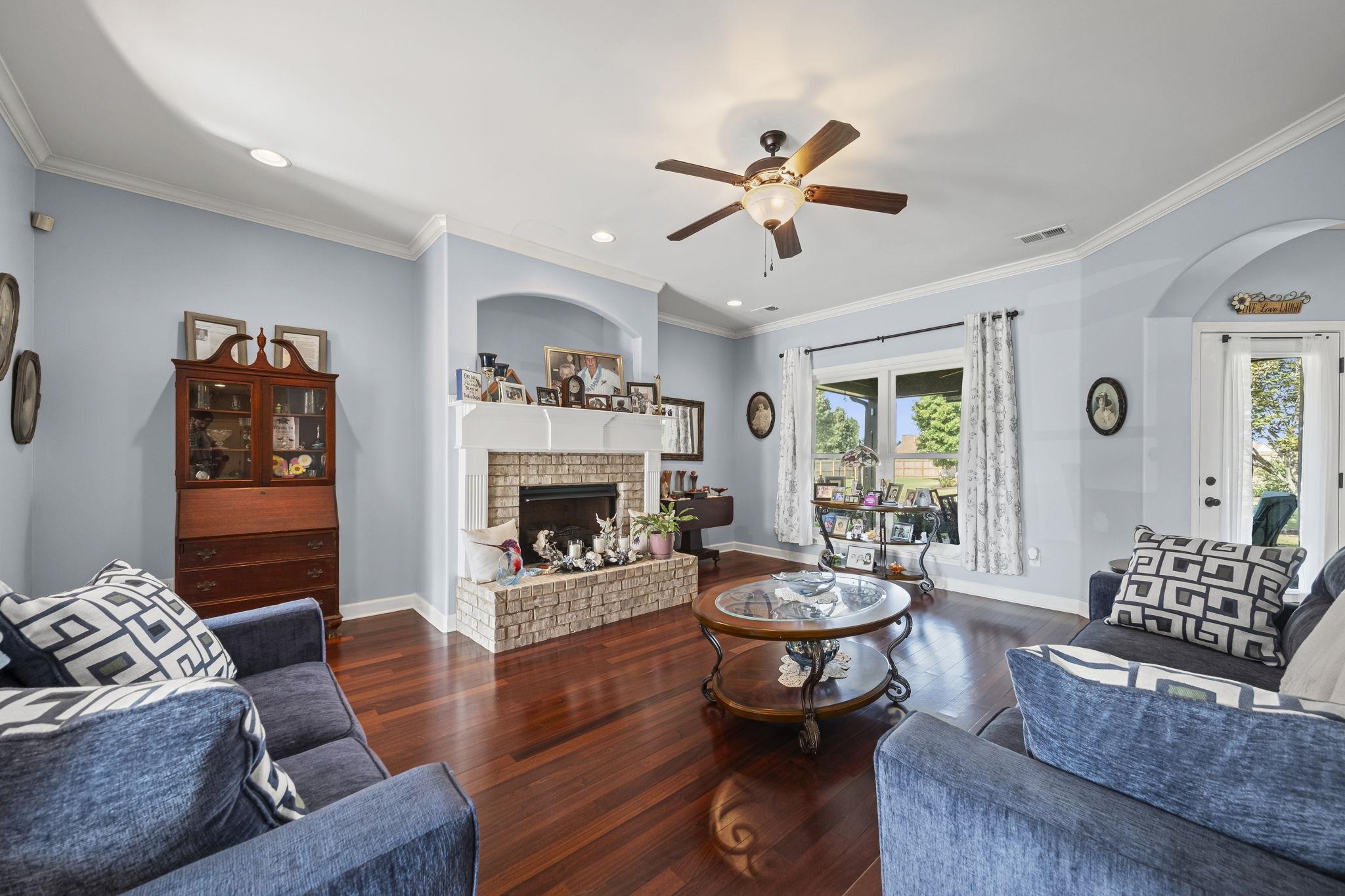 336 STERLING RIDGE DR