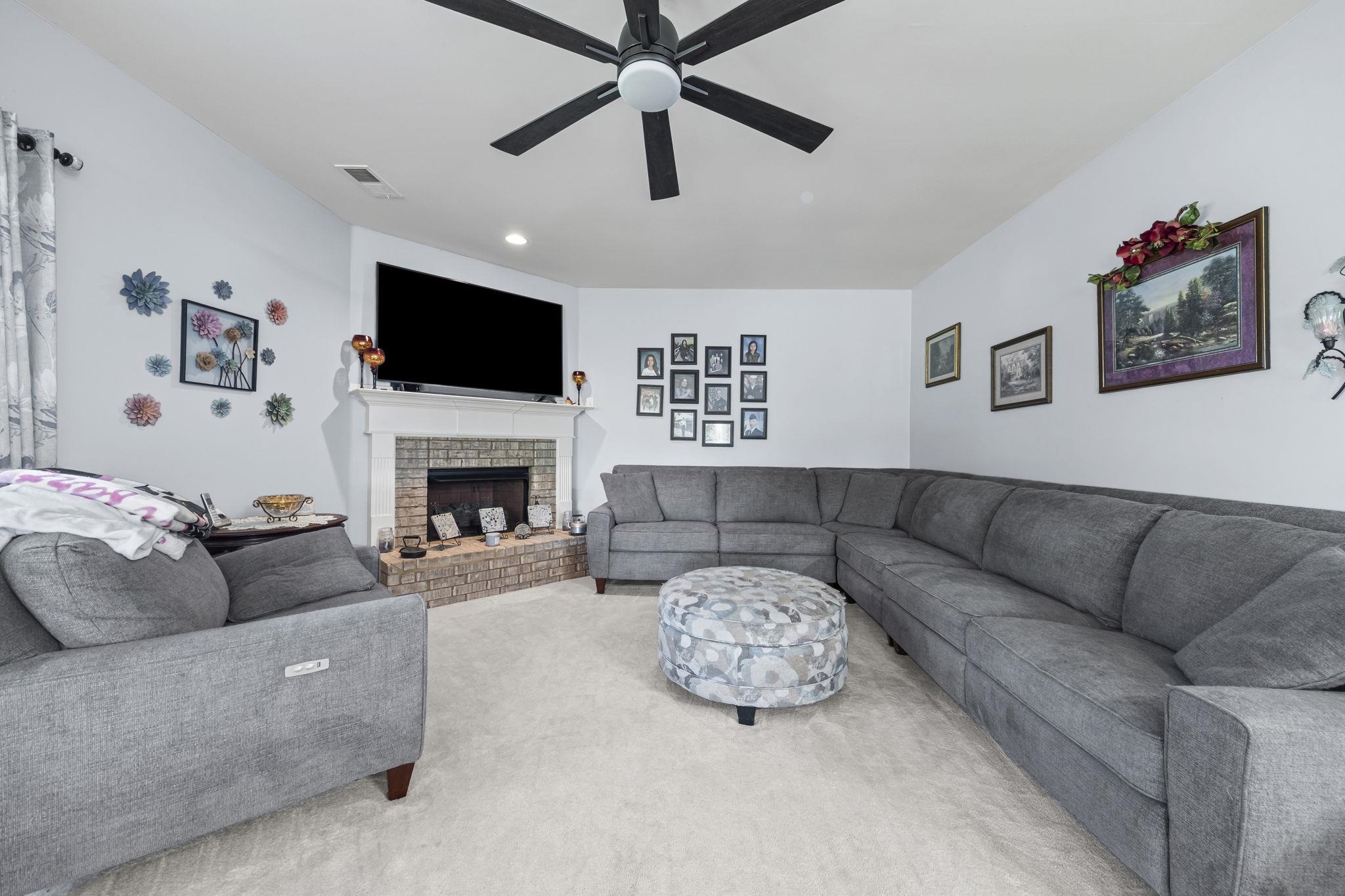 336 STERLING RIDGE DR