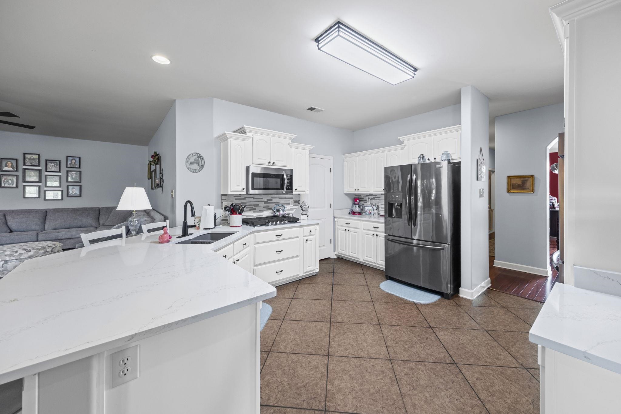 336 STERLING RIDGE DR