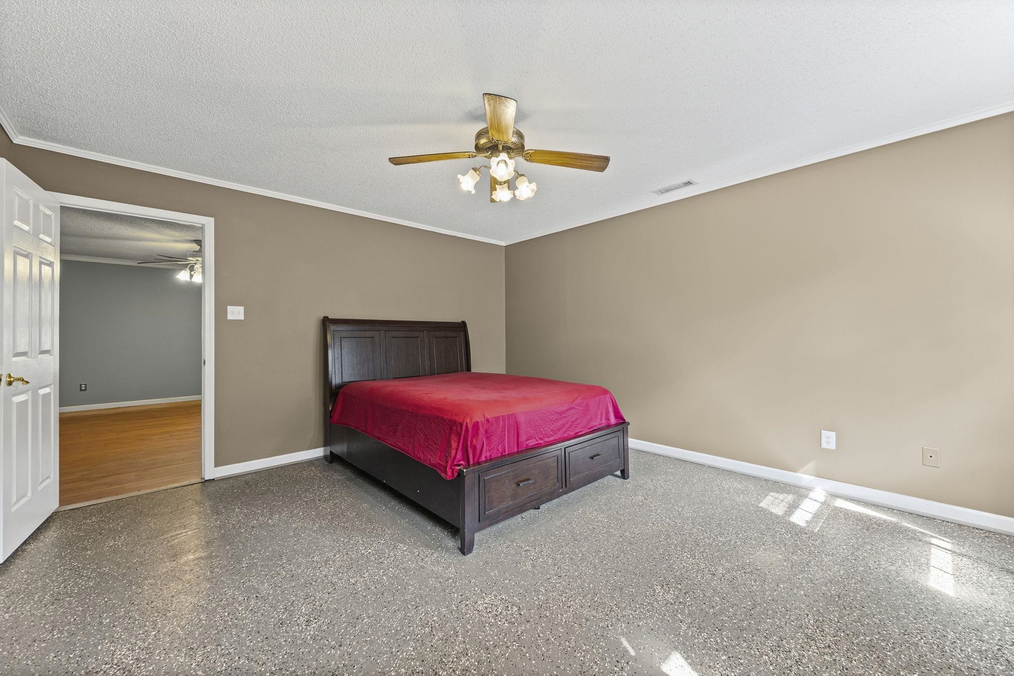 143 ASHLEY LN