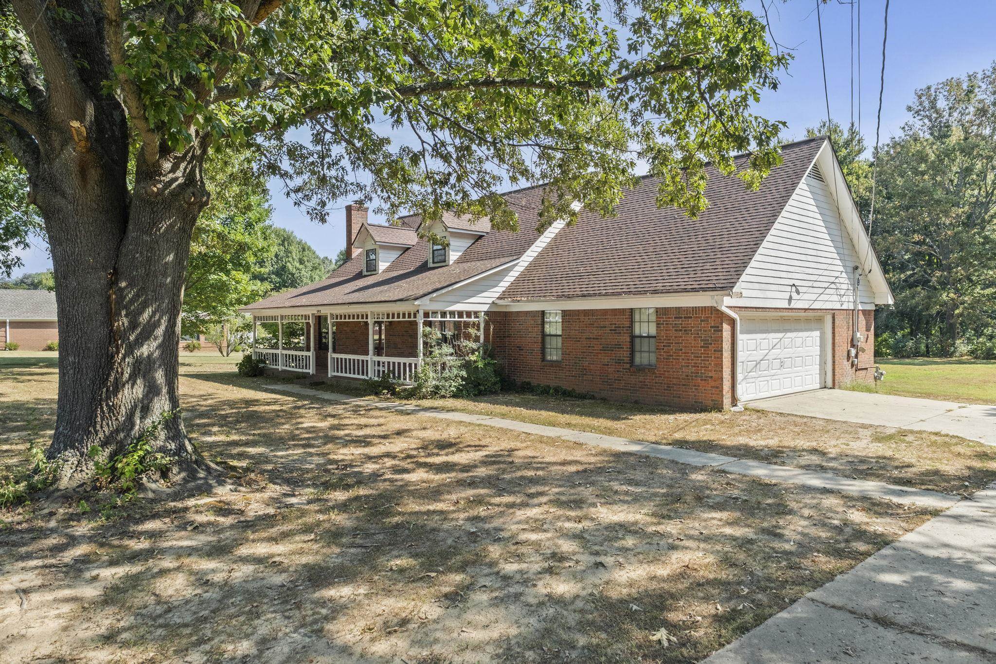 143 ASHLEY LN