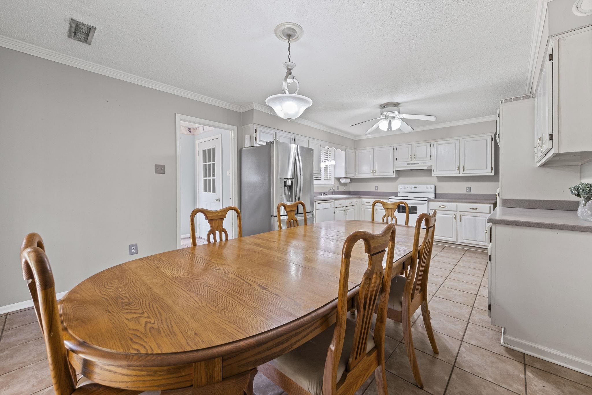 143 ASHLEY LN